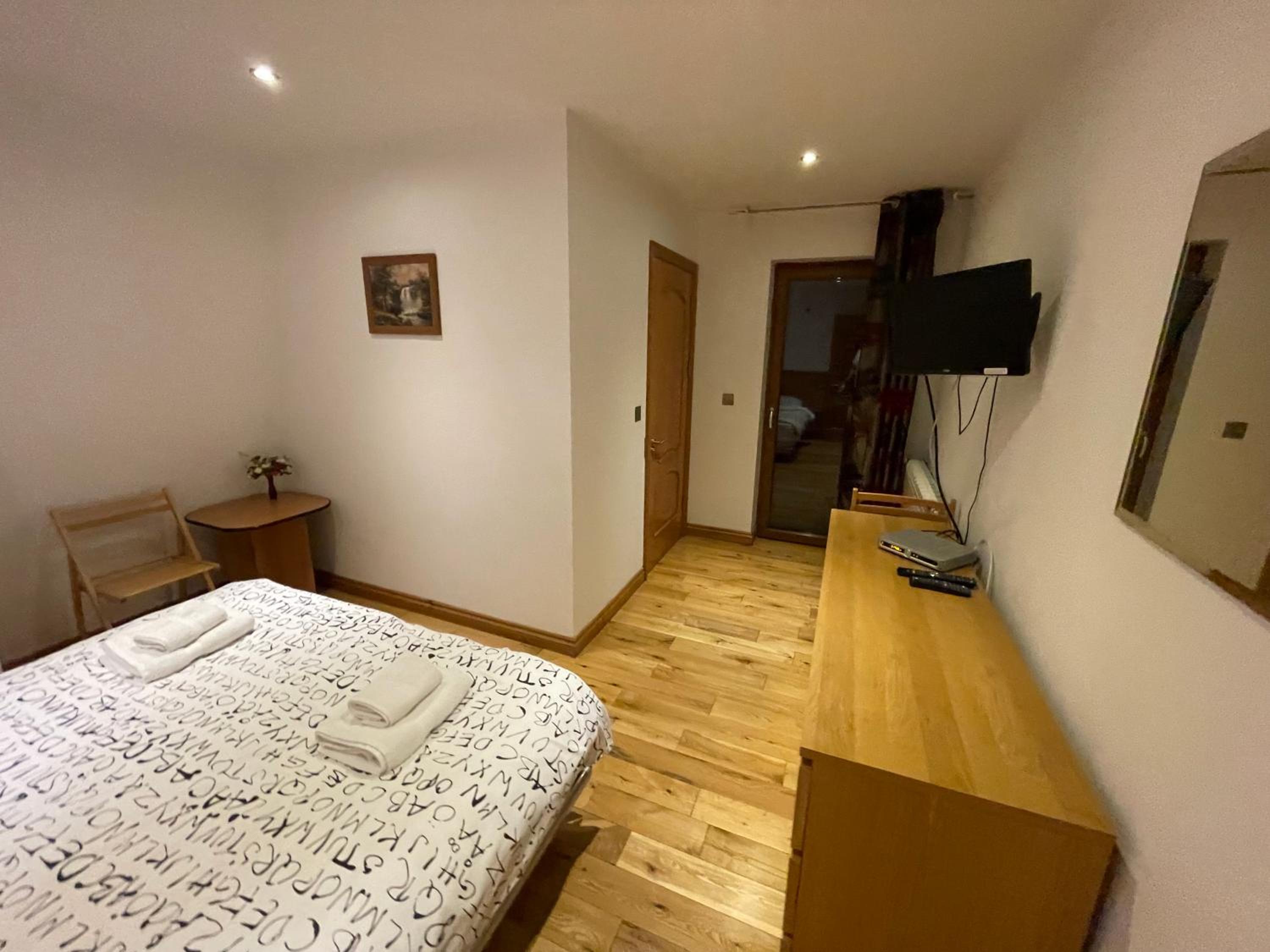 Double Room with Balcony photo 3