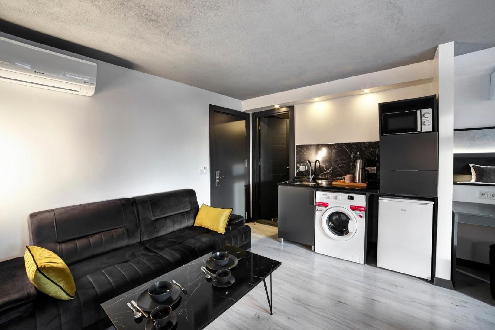Deluxe Suite photo 2