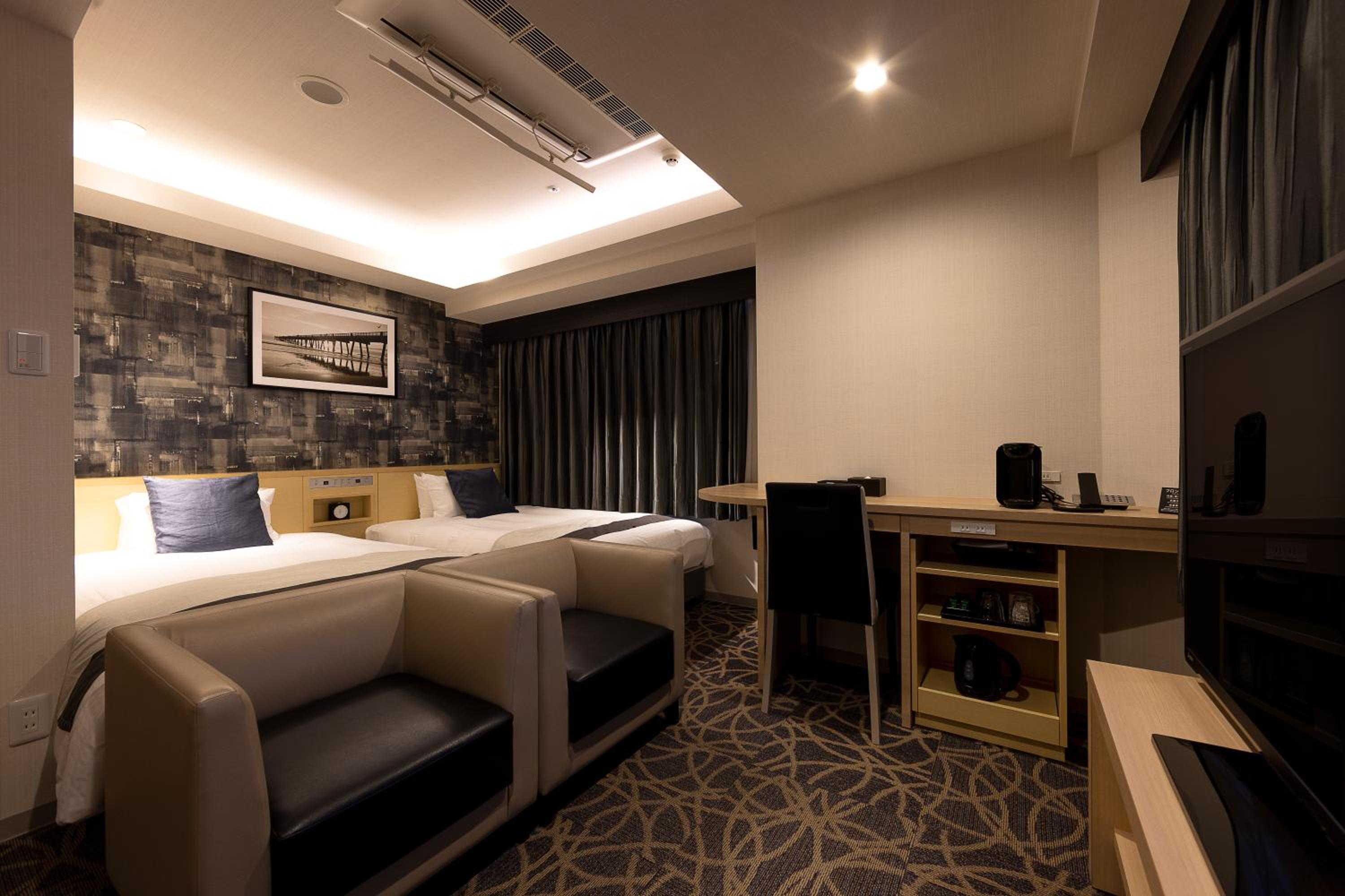 Deluxe Twin Room - Photo 18