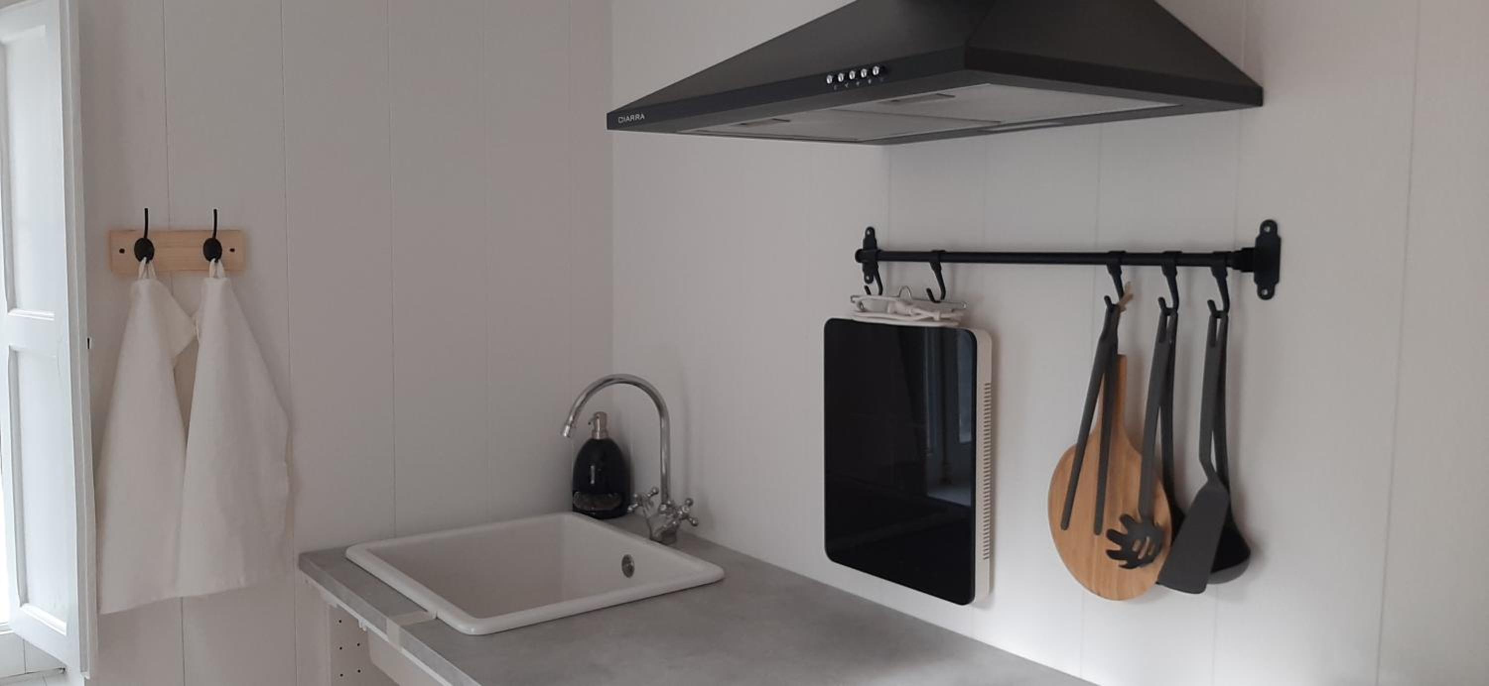 One-Bedroom House - Photo 28