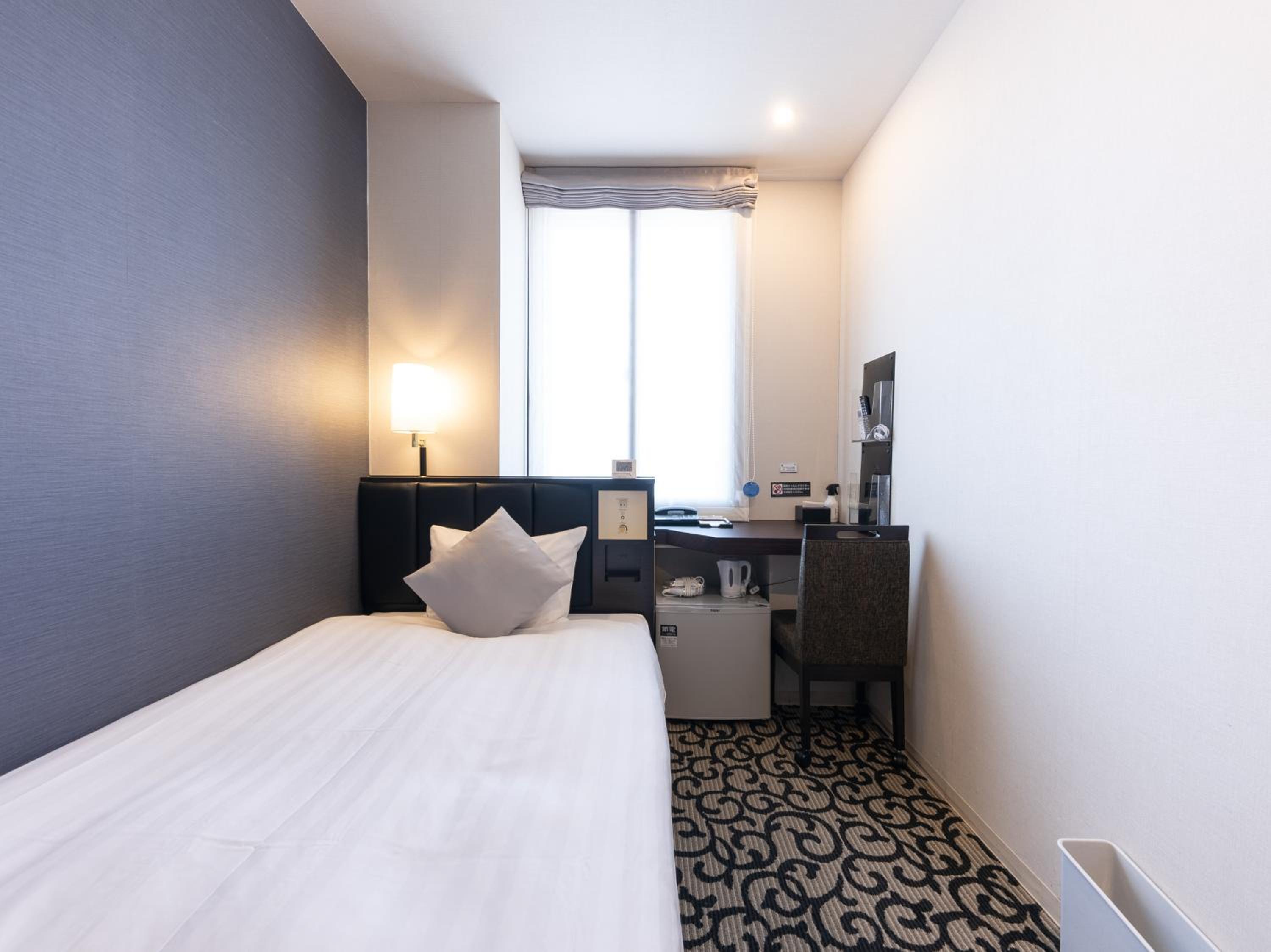 Standard Single Room - Smoking