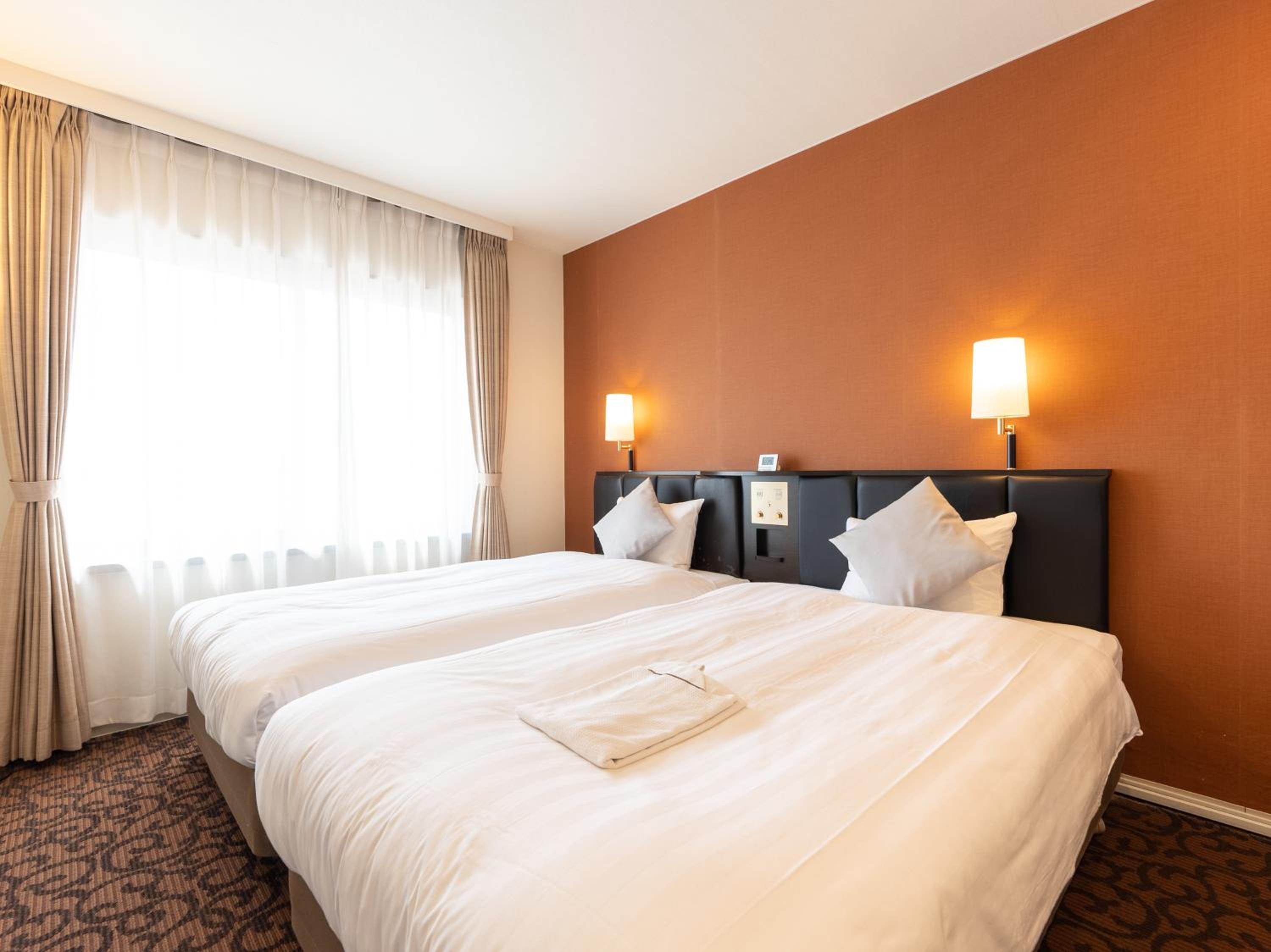 Standard Twin Room - Non-Smoking