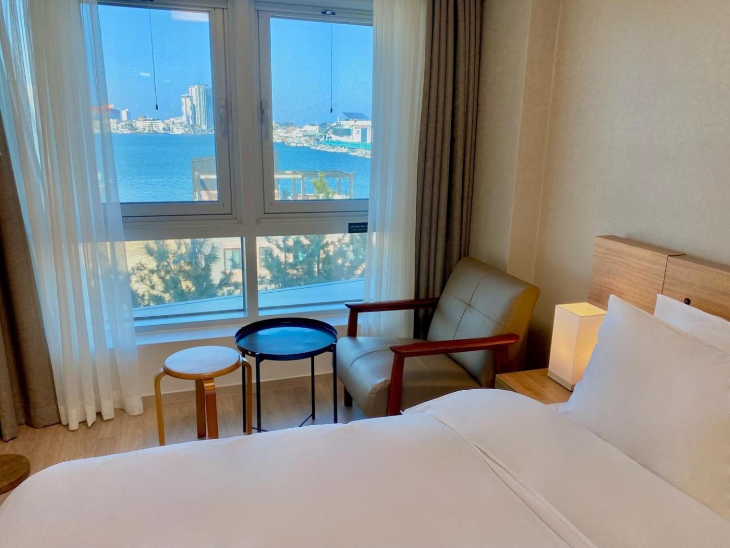 Prime Double Room with Lake View