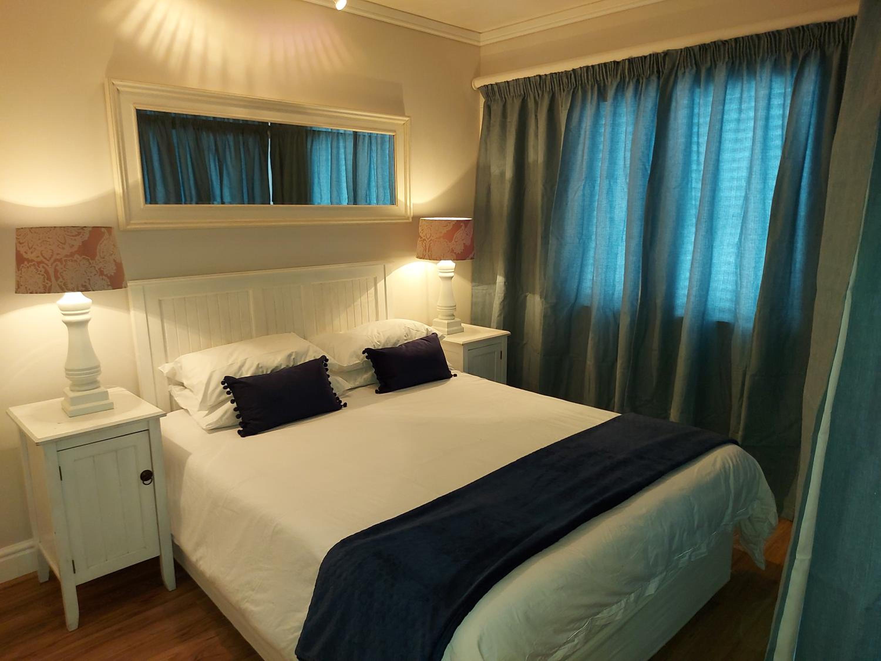 One-Bedroom Apartment - Photo 13
