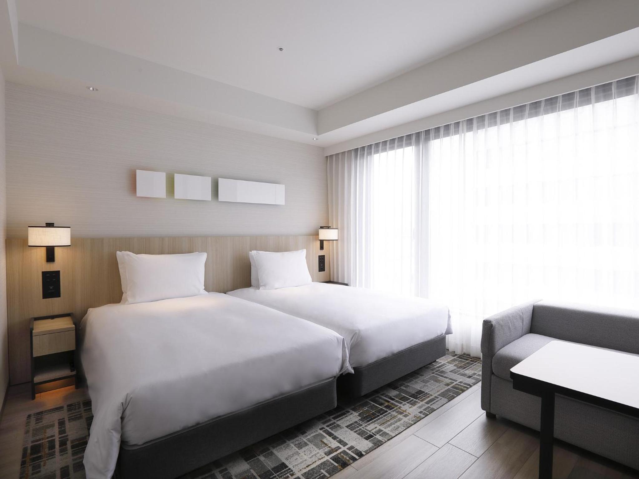 Twin Room with Bathtub - Photo 7