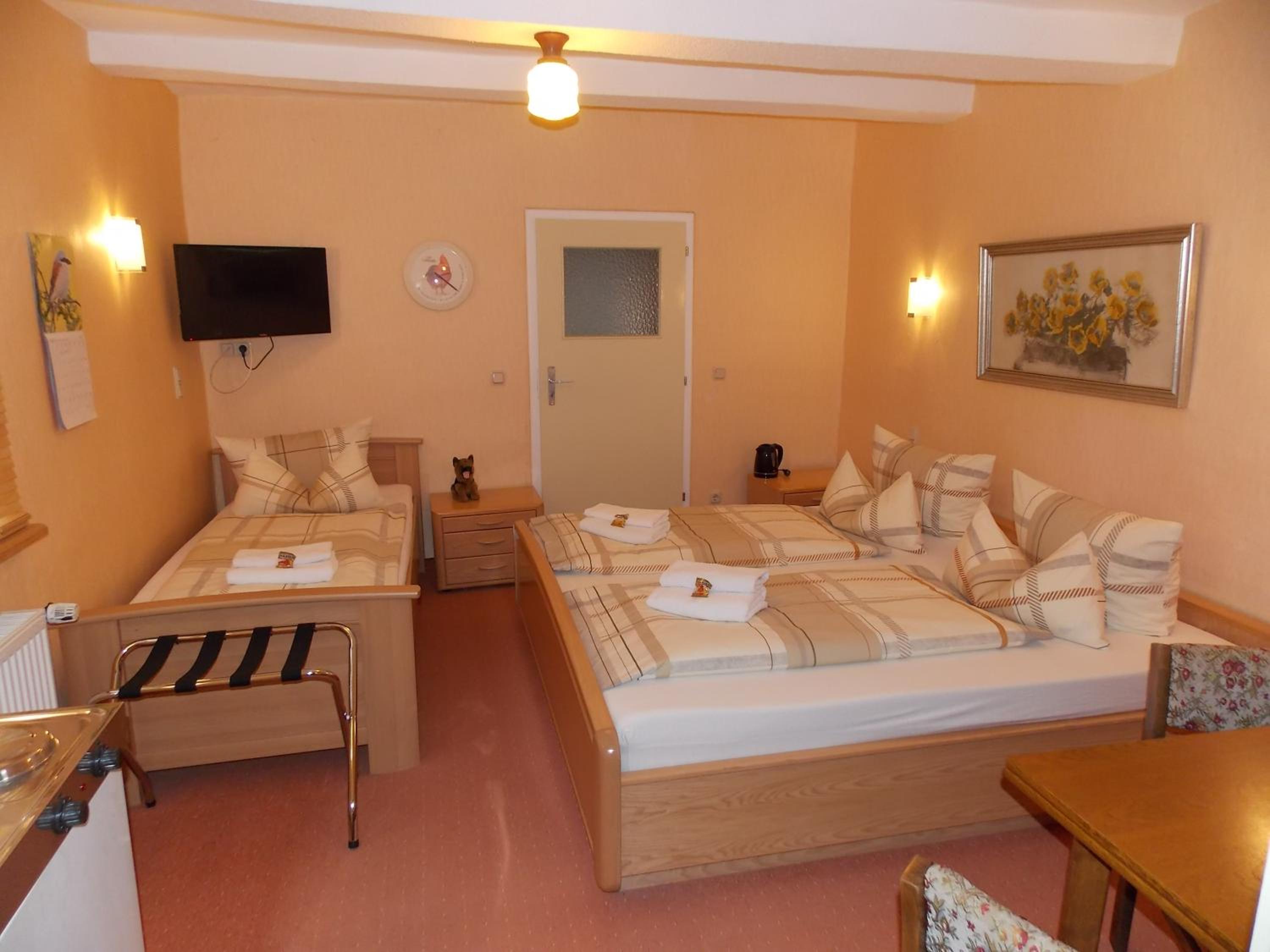 Double Room with Private Bathroom photo 1