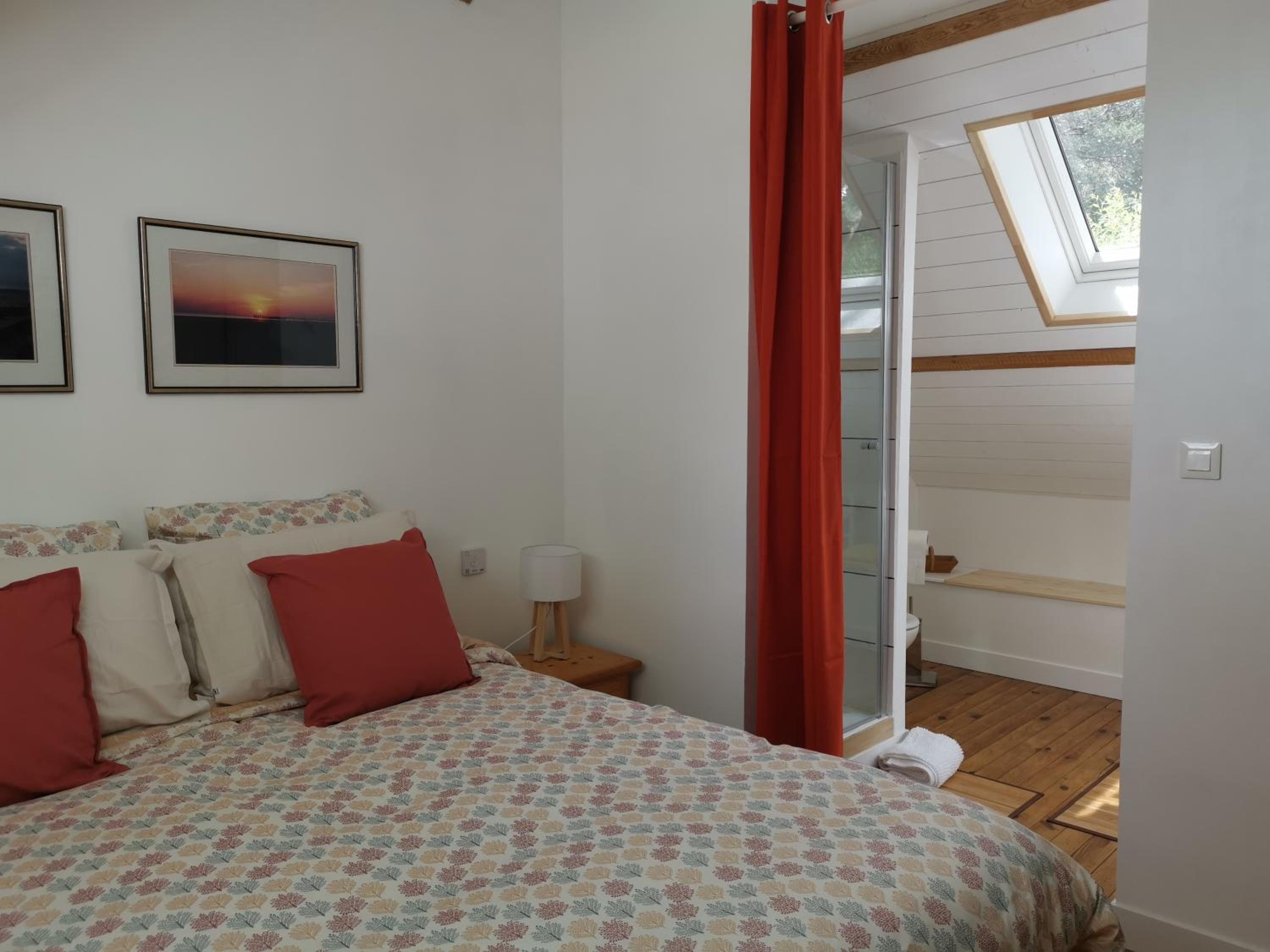 Queen Room photo 3