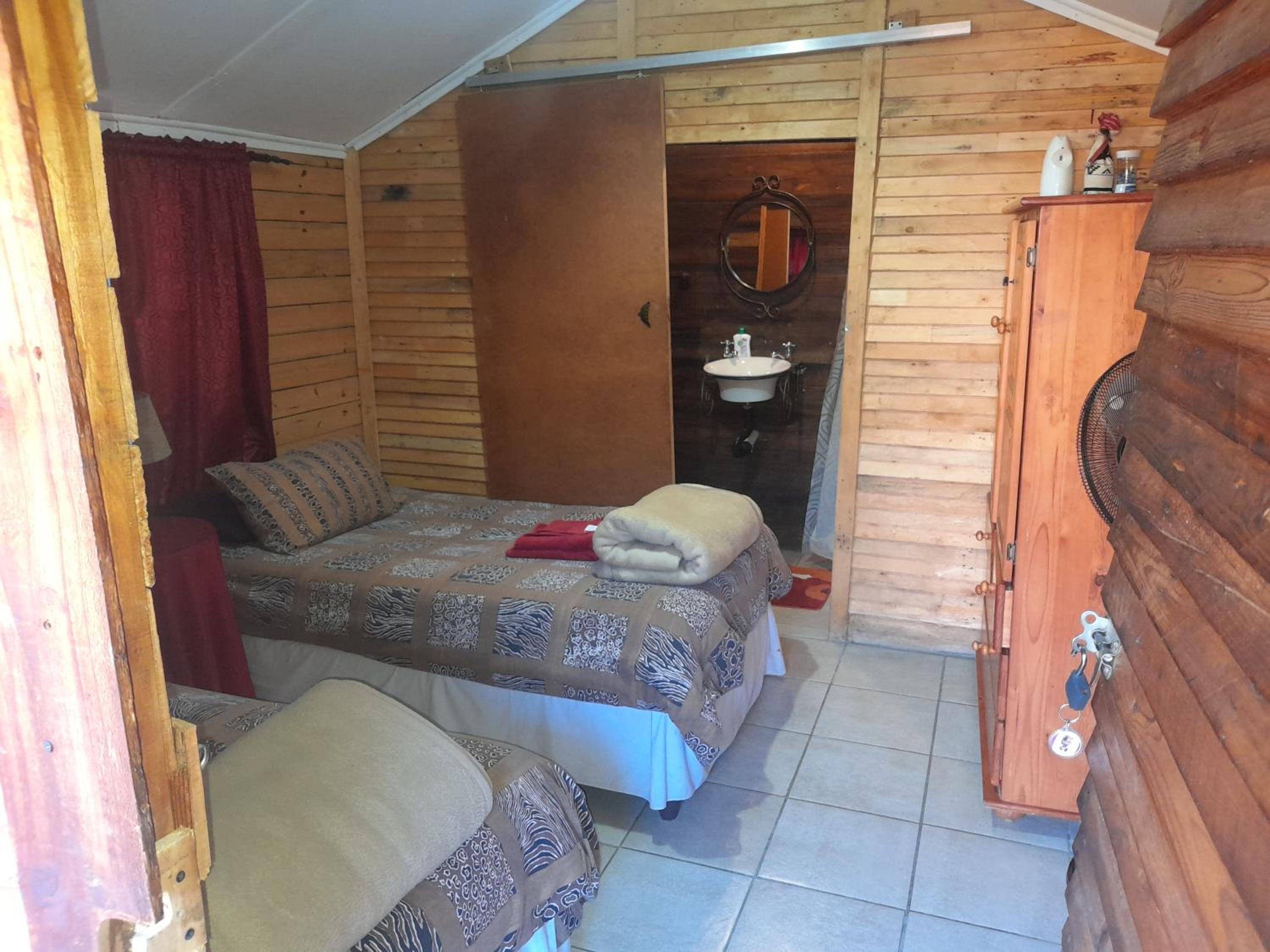Double or Twin Room with Bathroom - Photo 3
