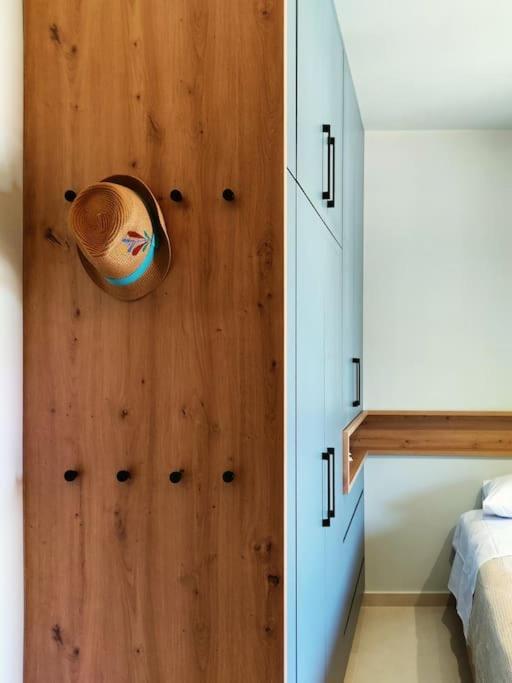 One-Bedroom Apartment - Photo 12
