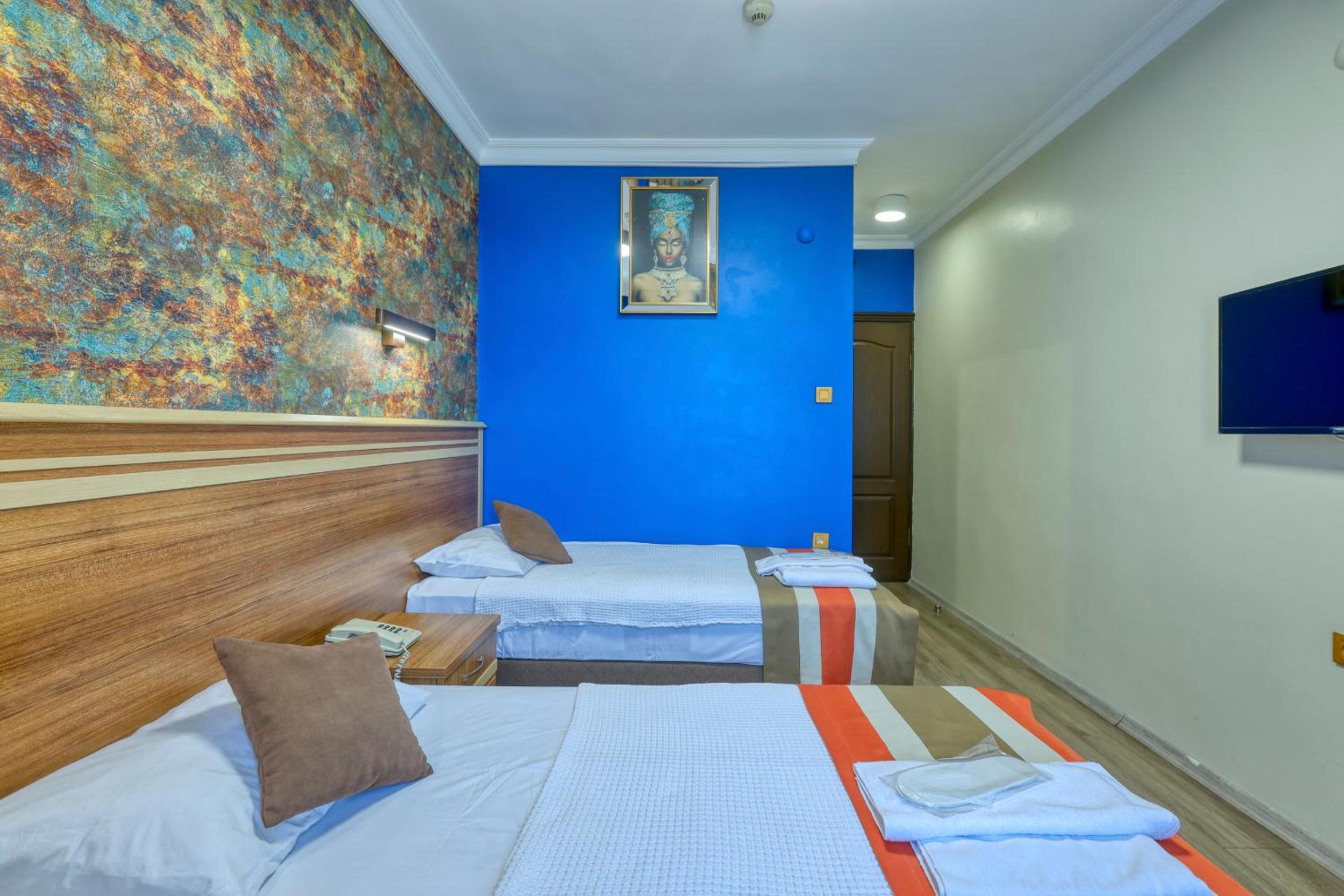 Standard Double or Twin Room photo 3