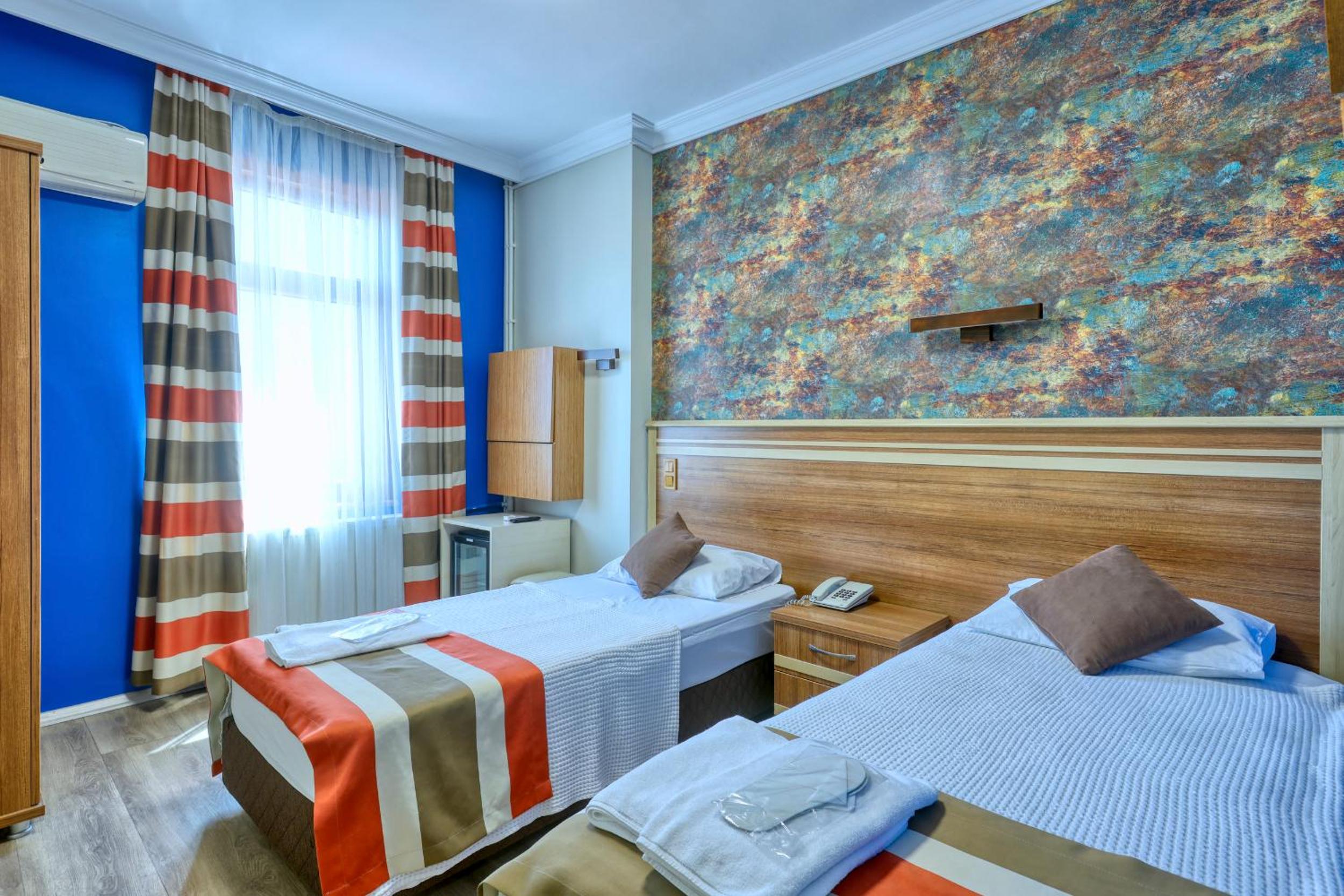 Standard Double or Twin Room photo 1