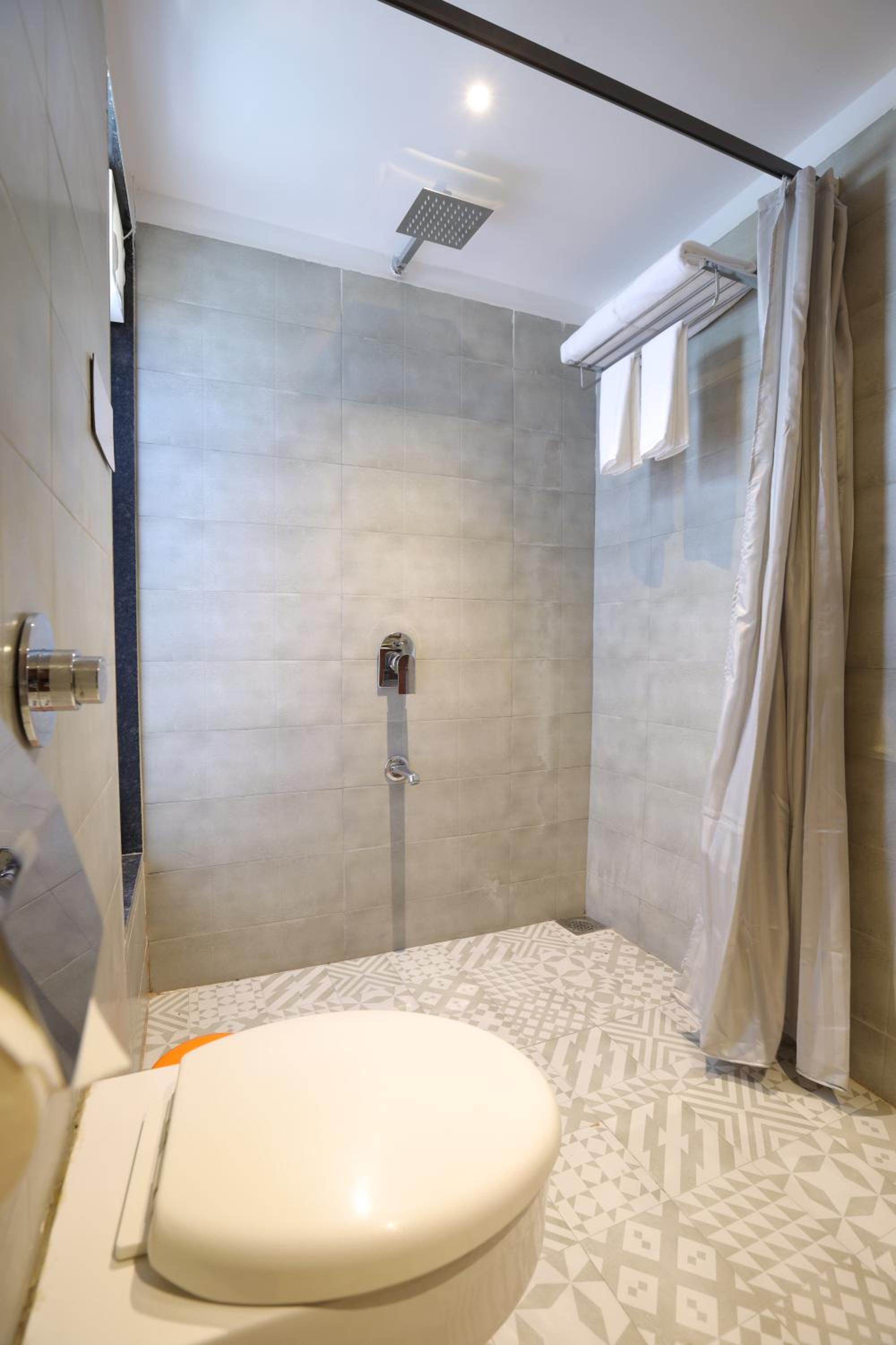 Standard Double Room- 20% off on F&B and Laundry photo 2