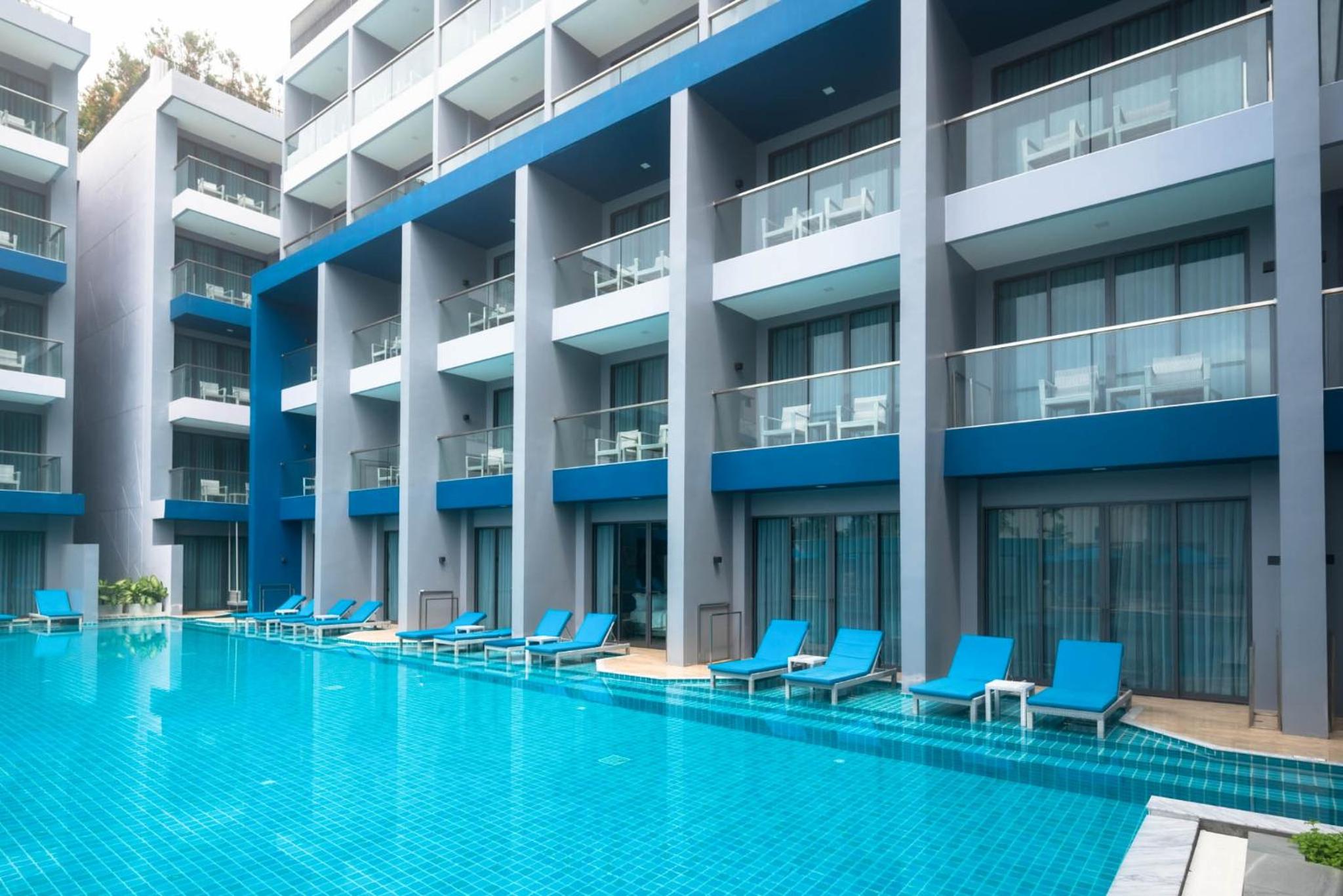 Deluxe Pool Access Room - Photo 6