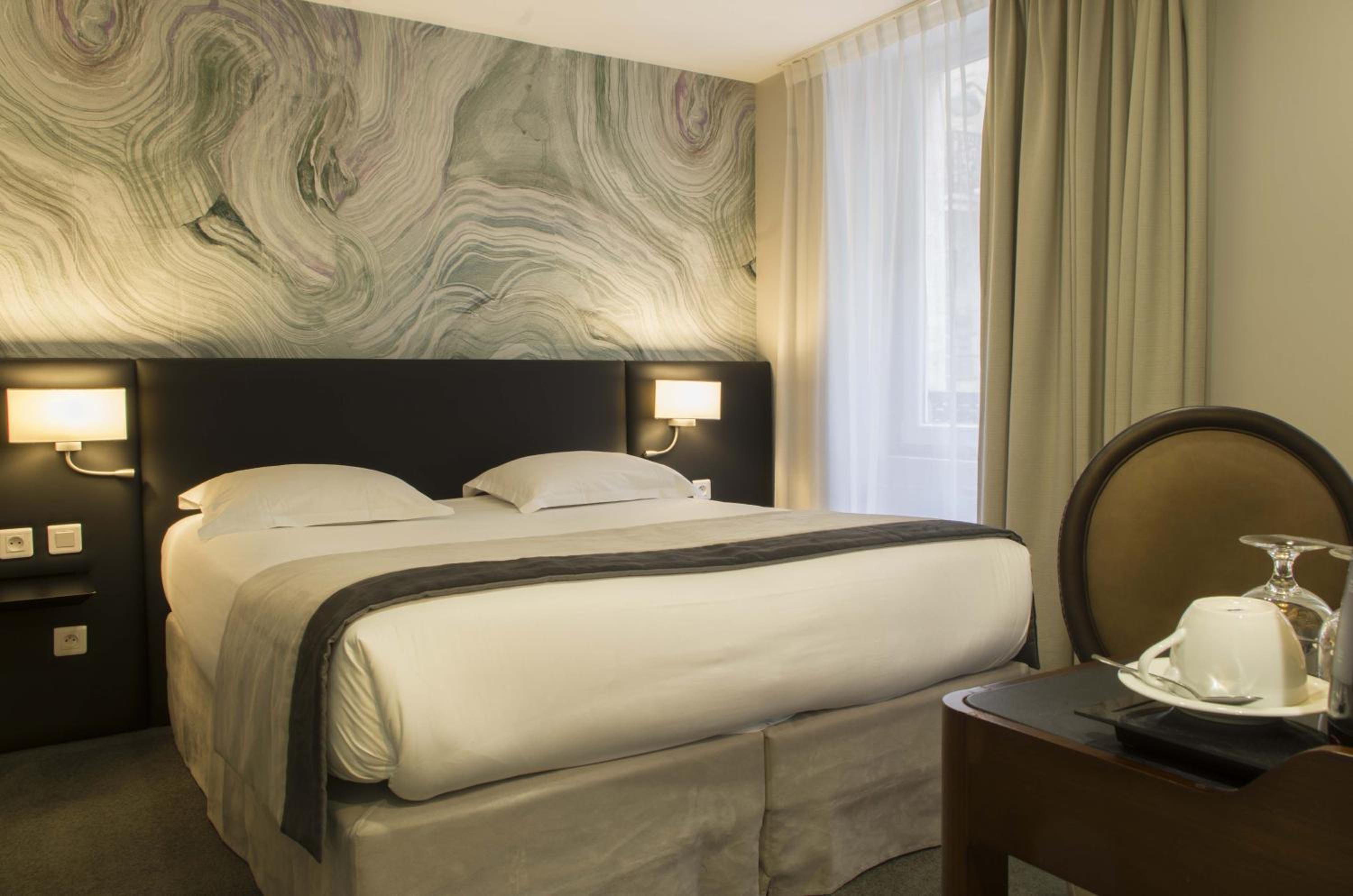 Deluxe Double or Twin Room photo 3