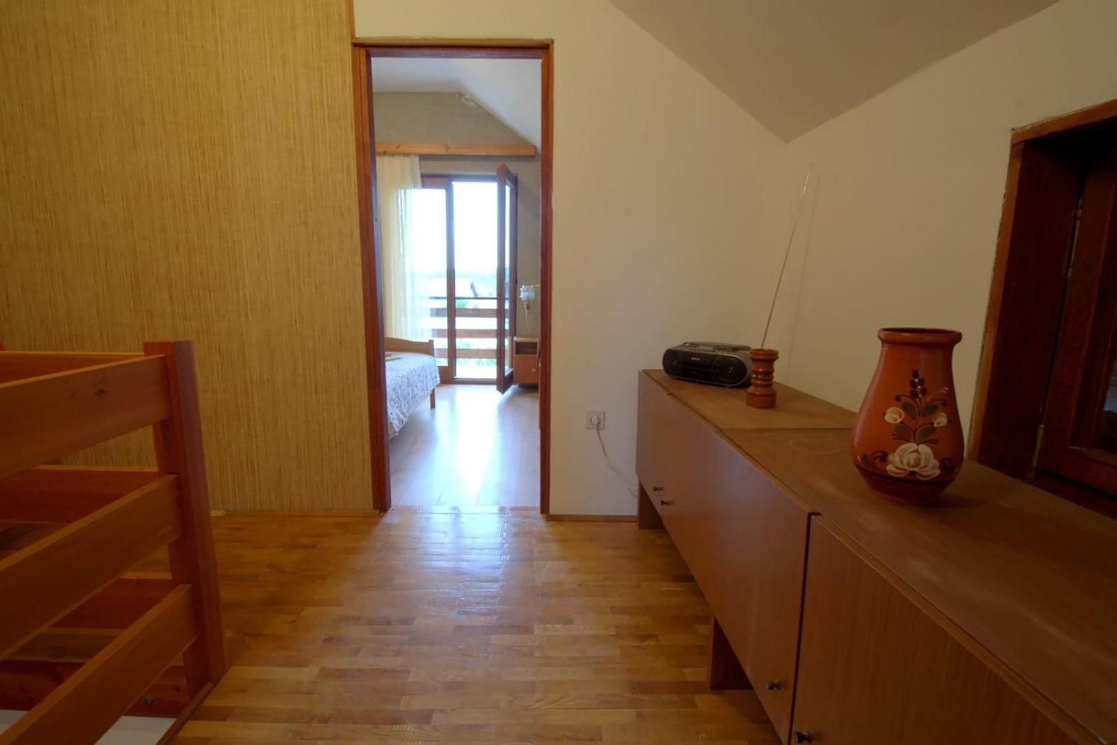 Three-Bedroom House photo 3