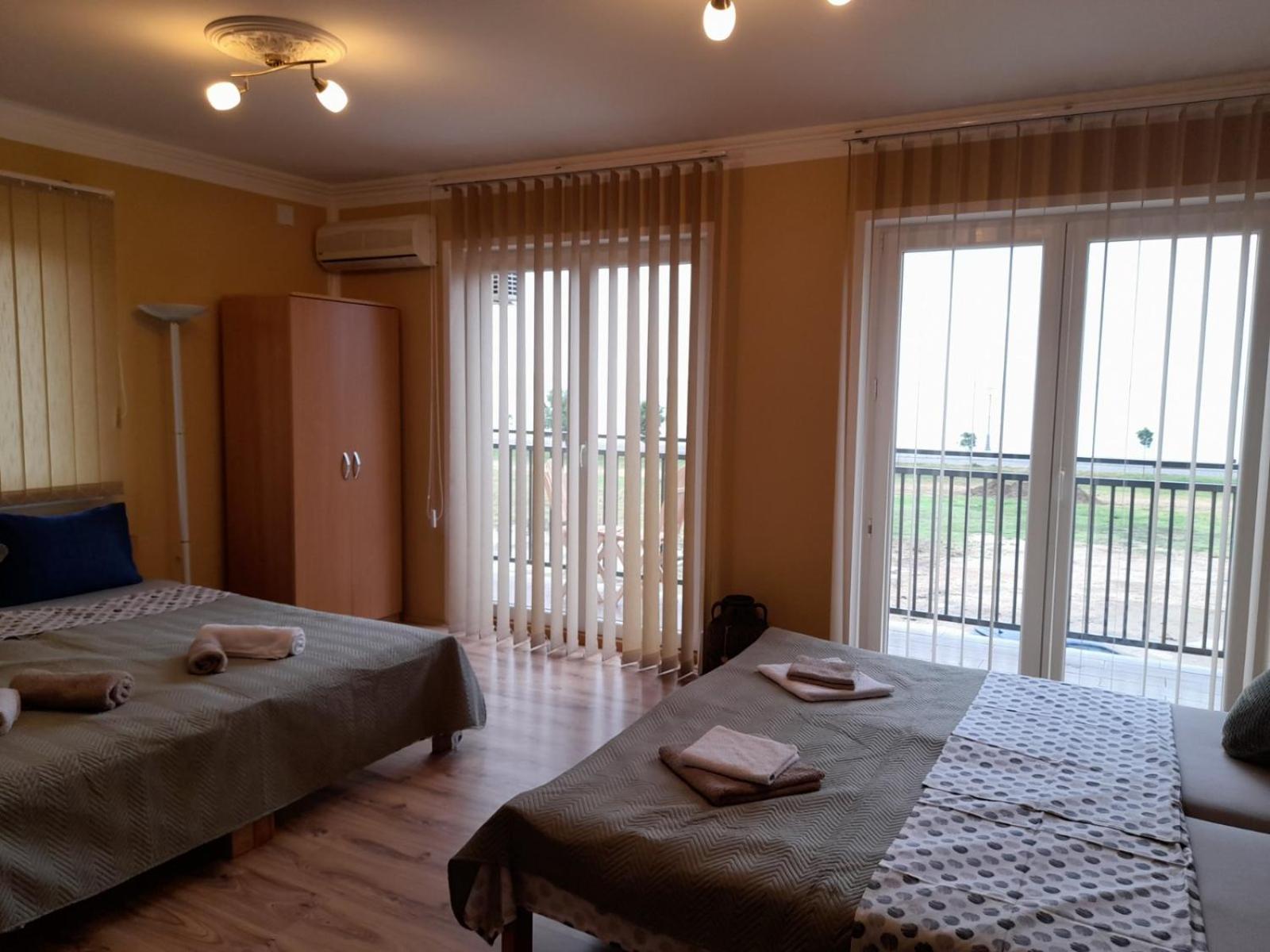 Quadruple Room with Terrace photo 2