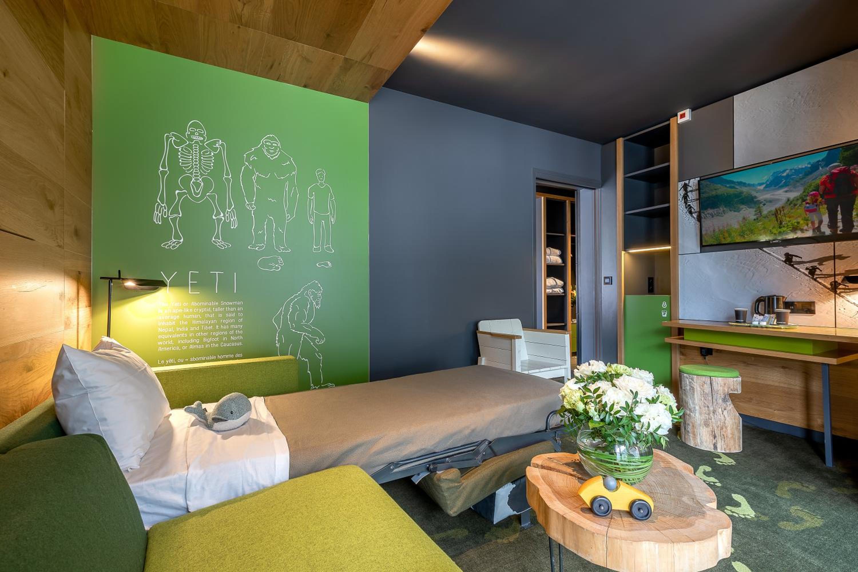 Suite with Balcony - Mont-Blanc Range View - Photo 11