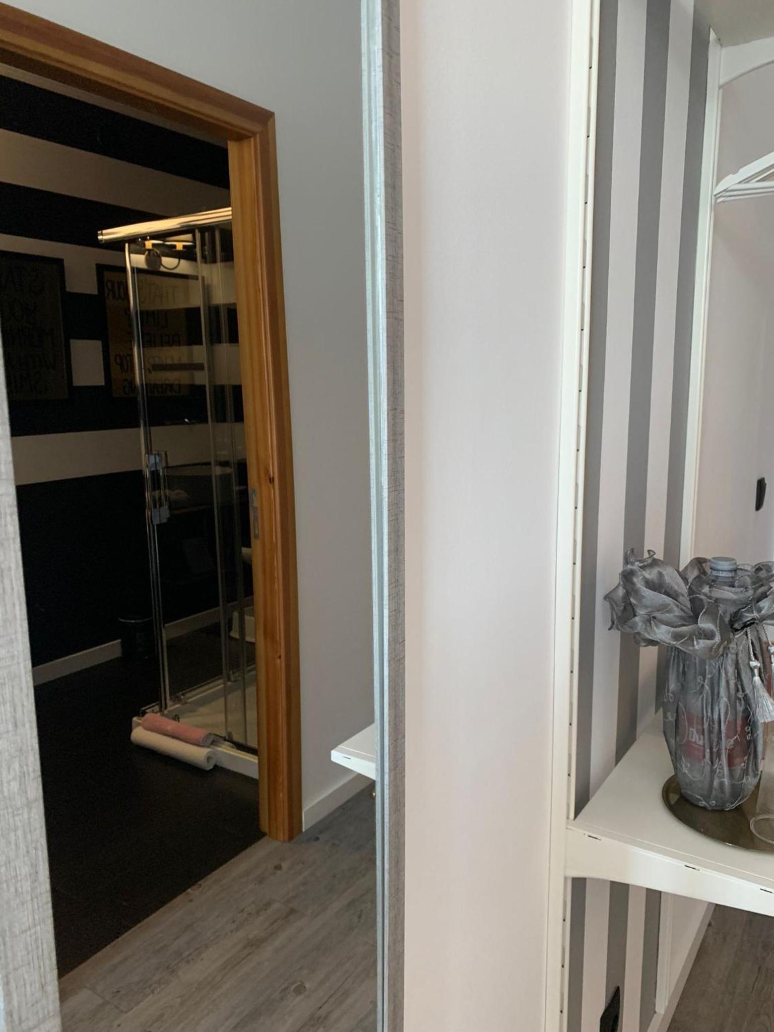 Family Room with Private Bathroom - Photo 7