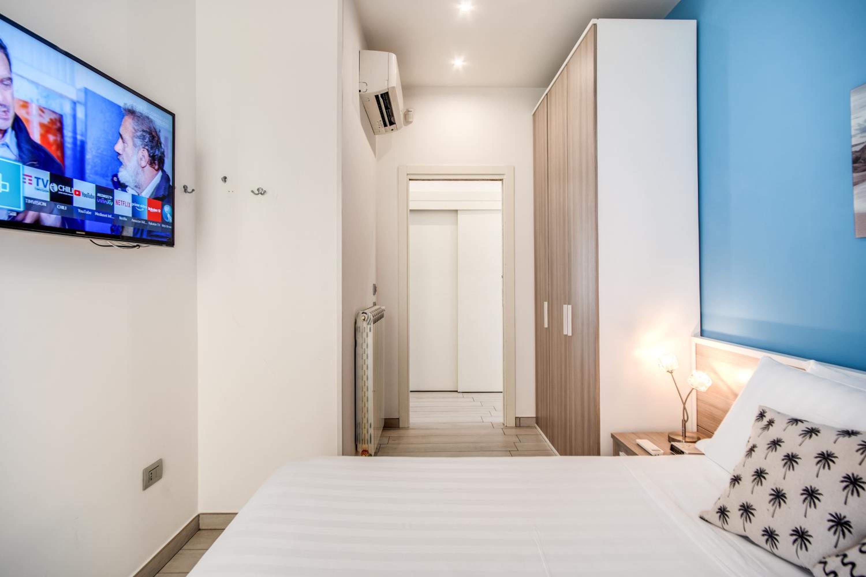 Three-Bedroom Penthouse Apartment