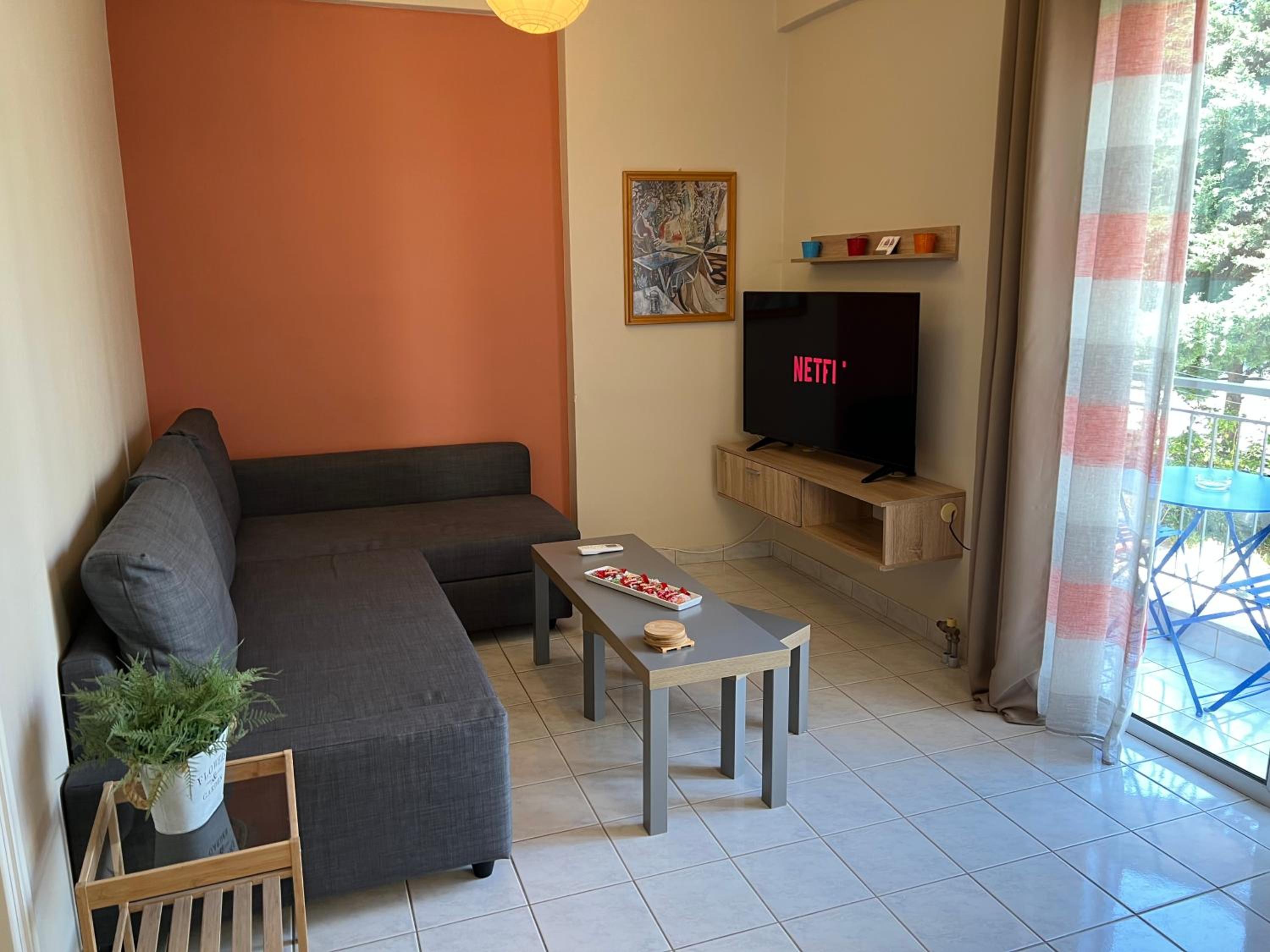 Apartment - Photo 2