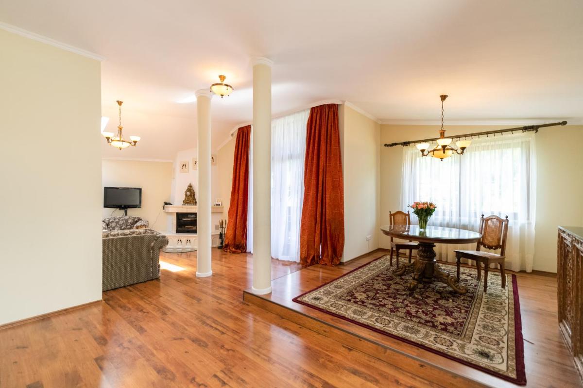 Apartment - Photo 1