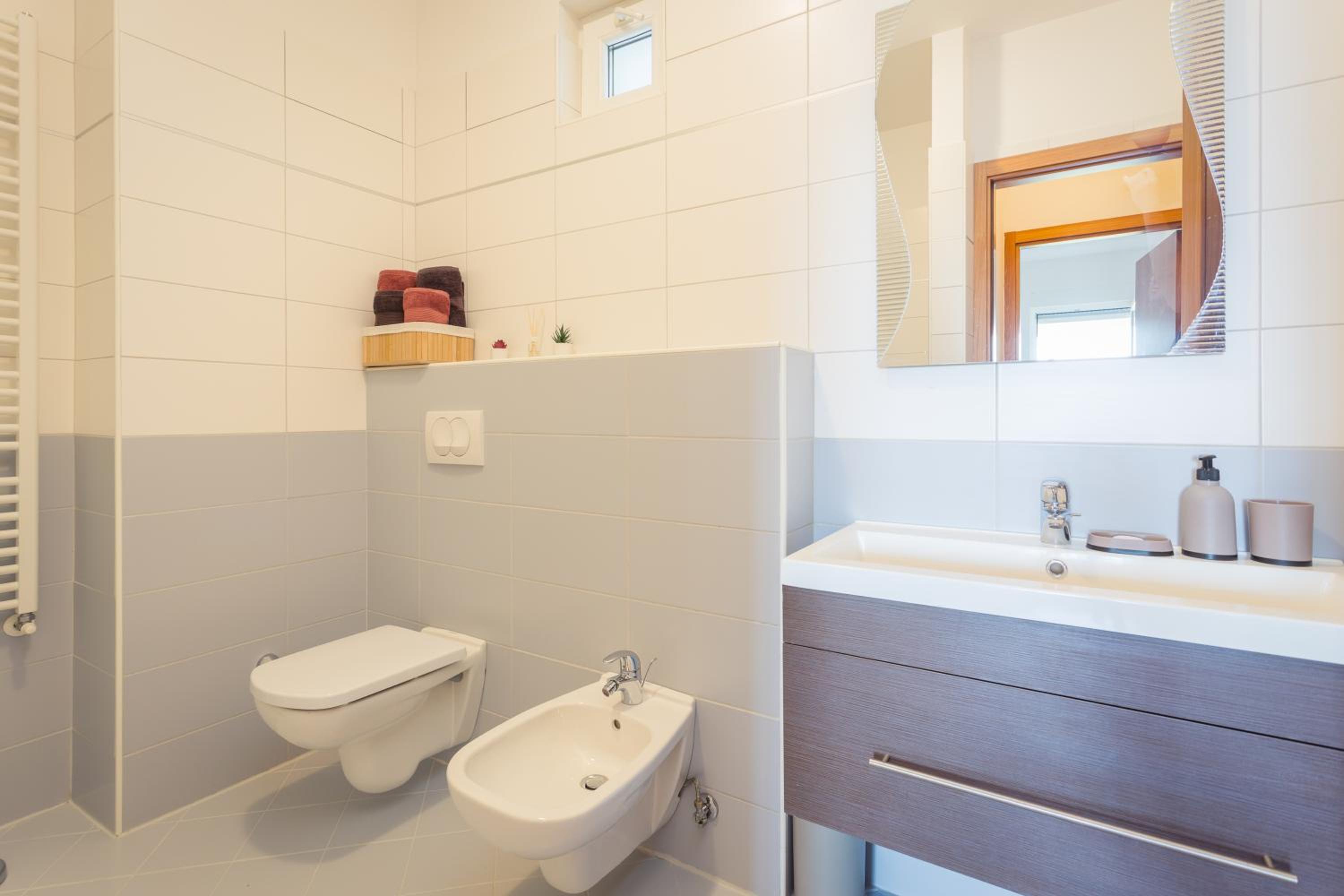 One-Bedroom Apartment - Photo 18