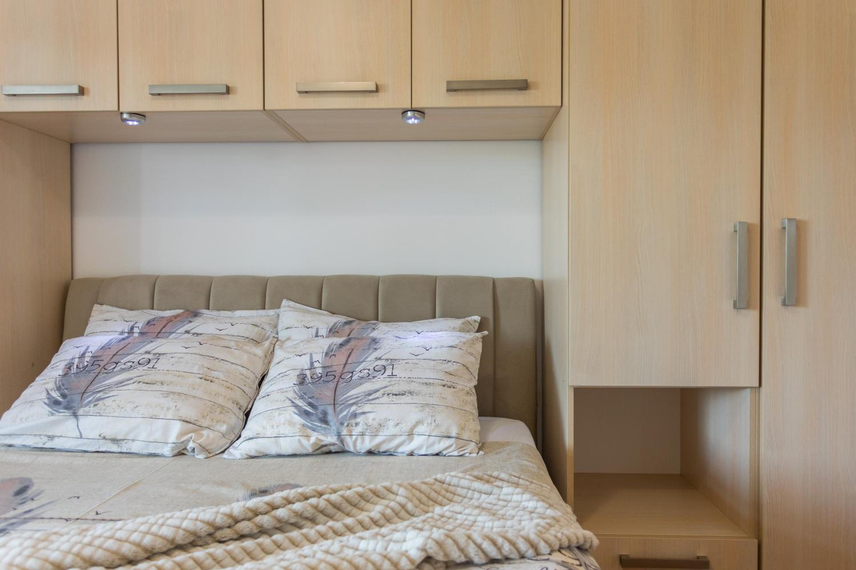 One-Bedroom Apartment - Photo 21