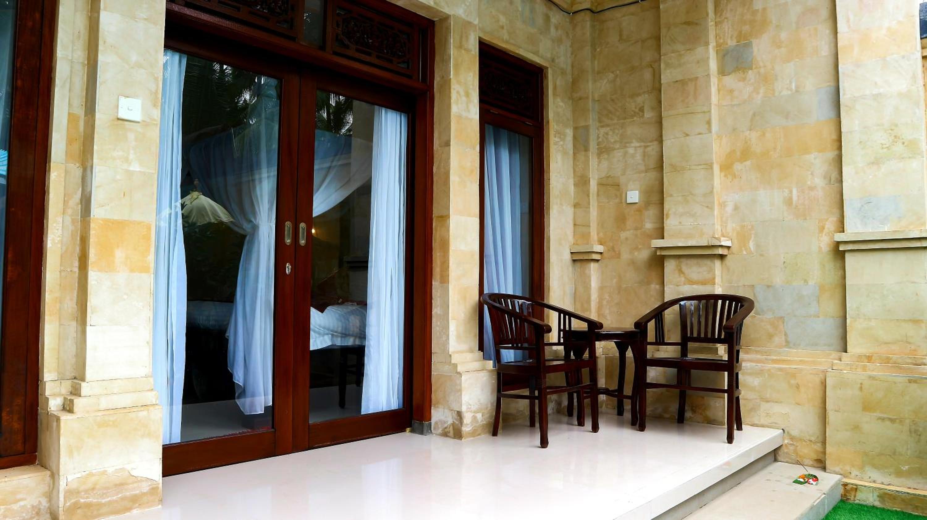 Deluxe Double Room with Bath photo 3