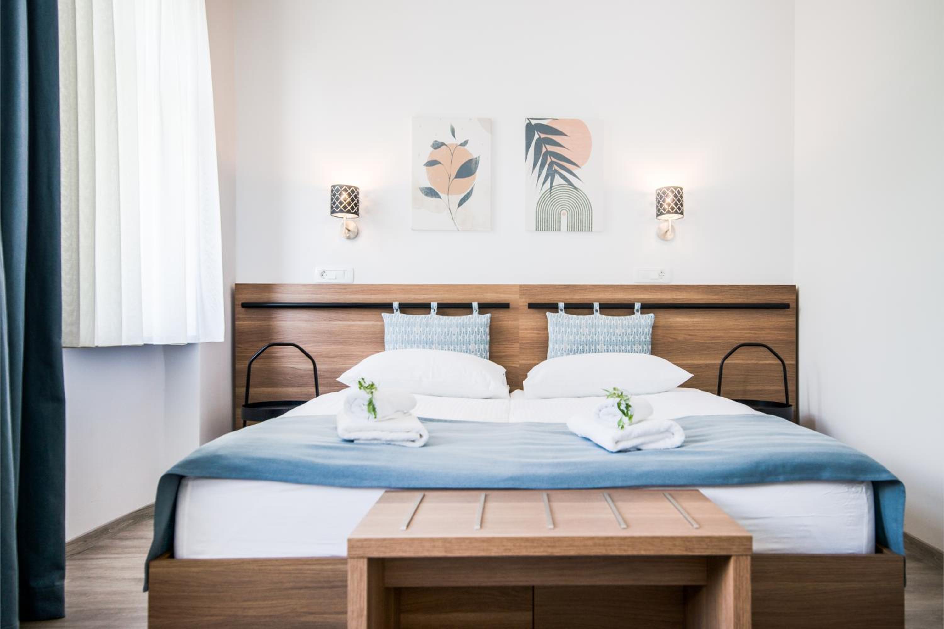 Double Room with Extra Bed photo 1