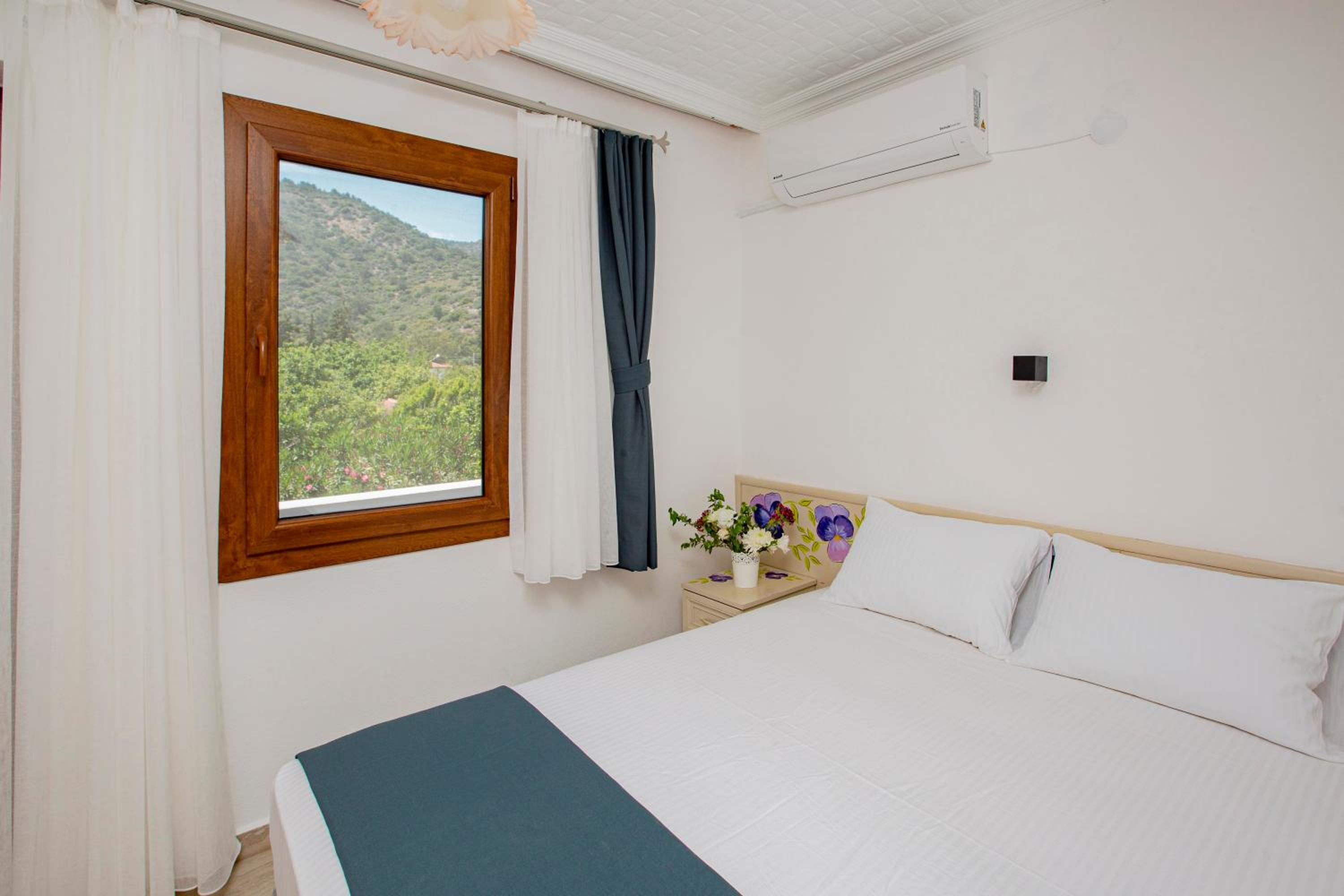 Suite - Photo 12