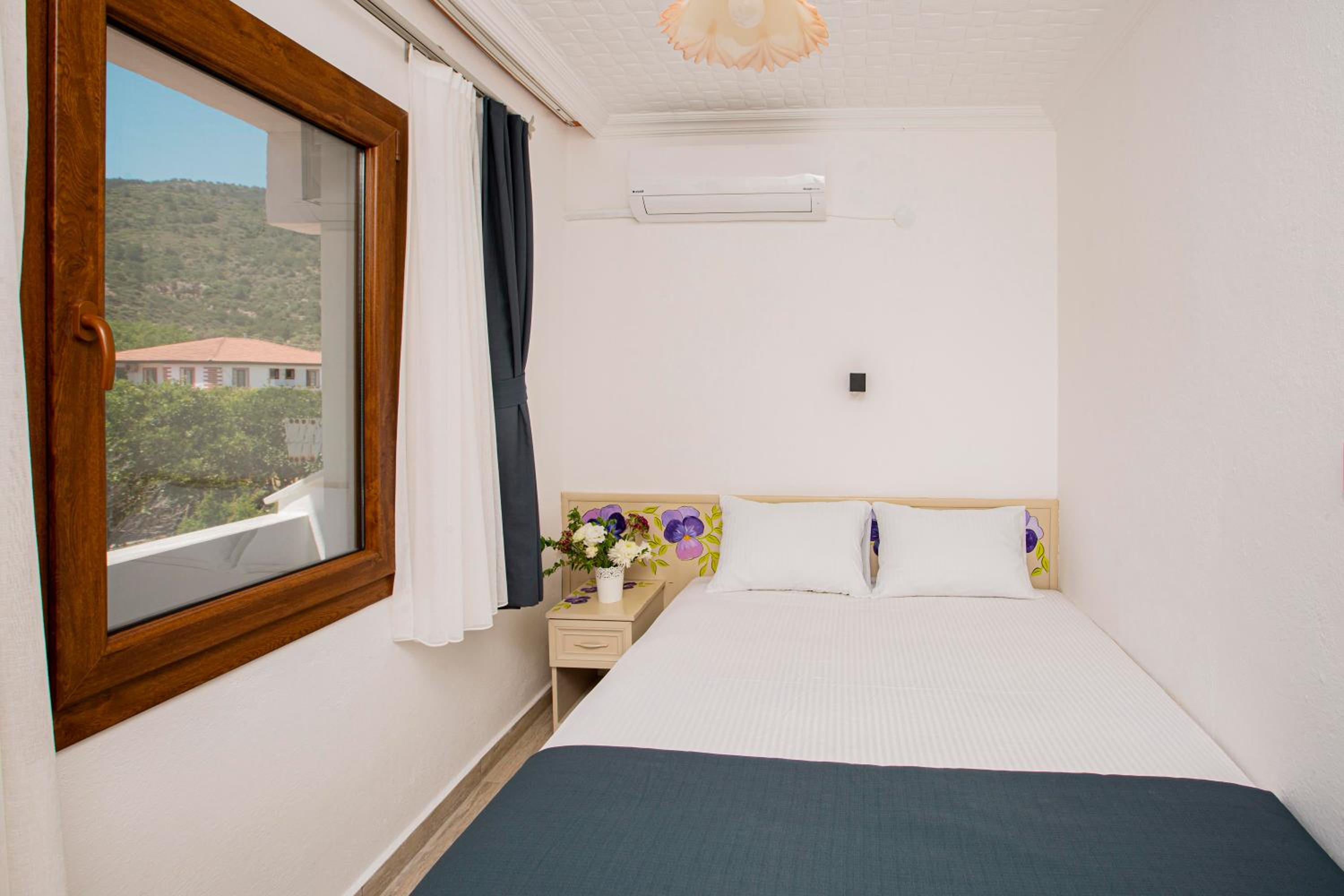 Suite - Photo 10