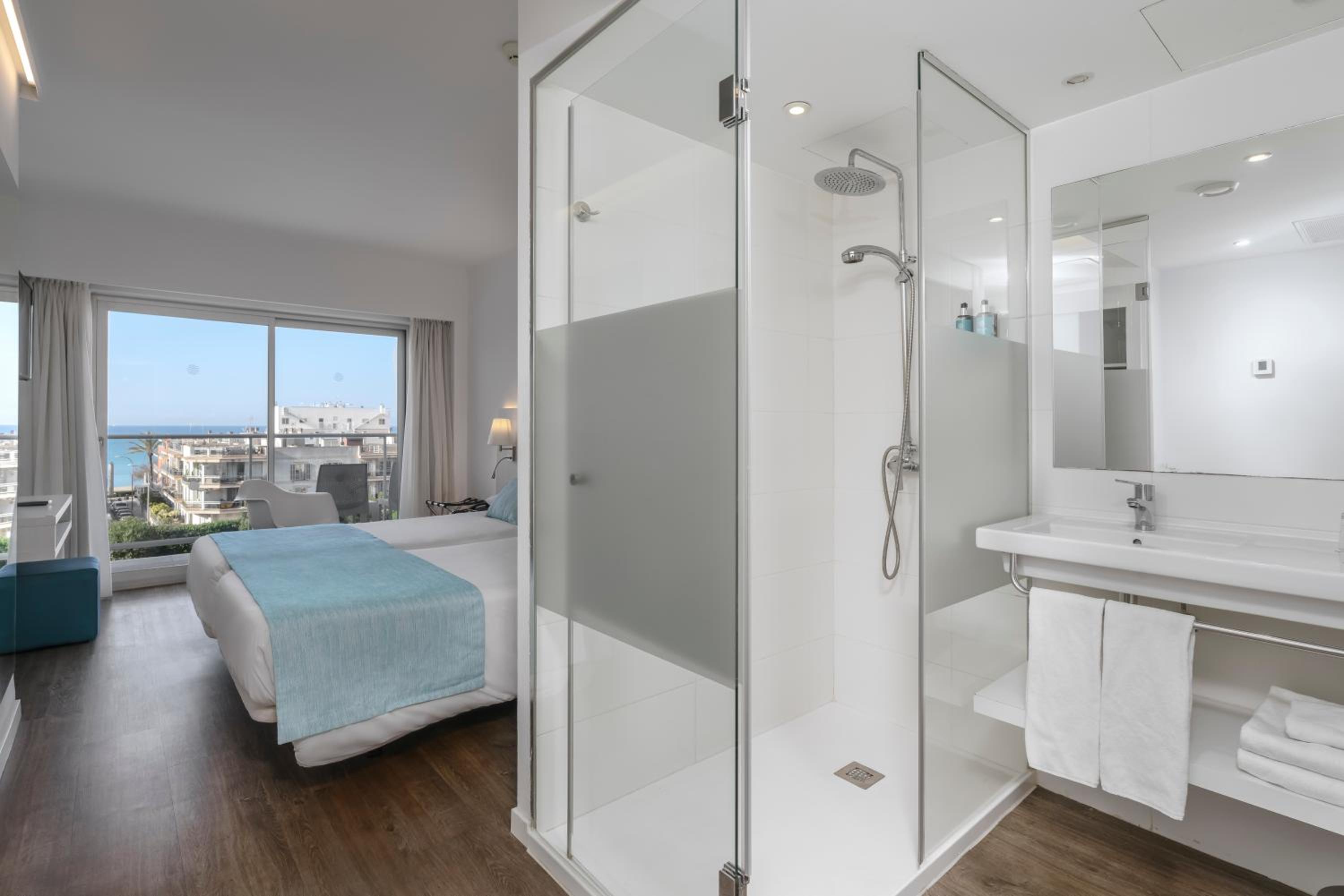 Superior Double Room with Sea View photo 2