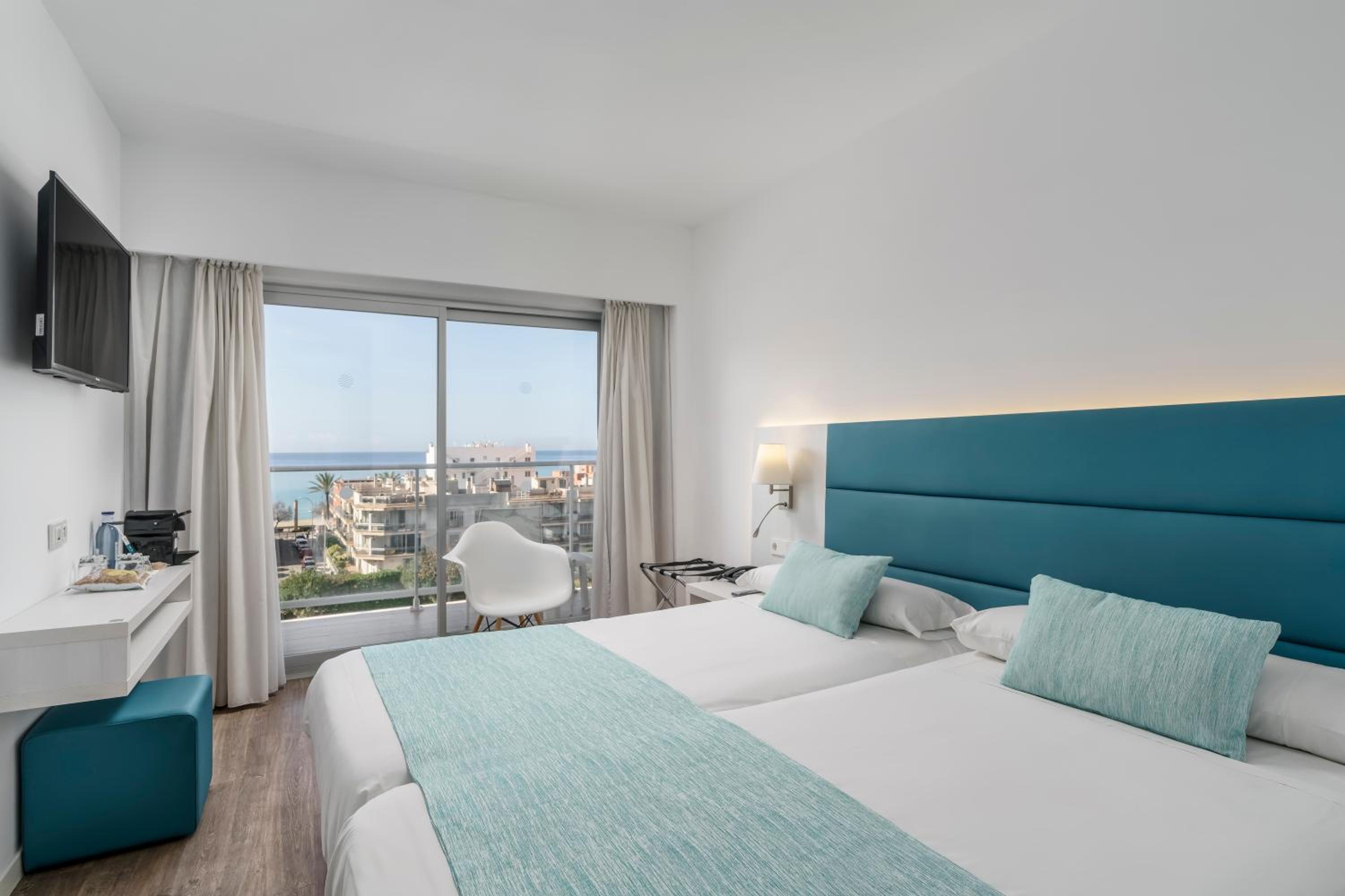 Superior Double Room with Sea View photo 3
