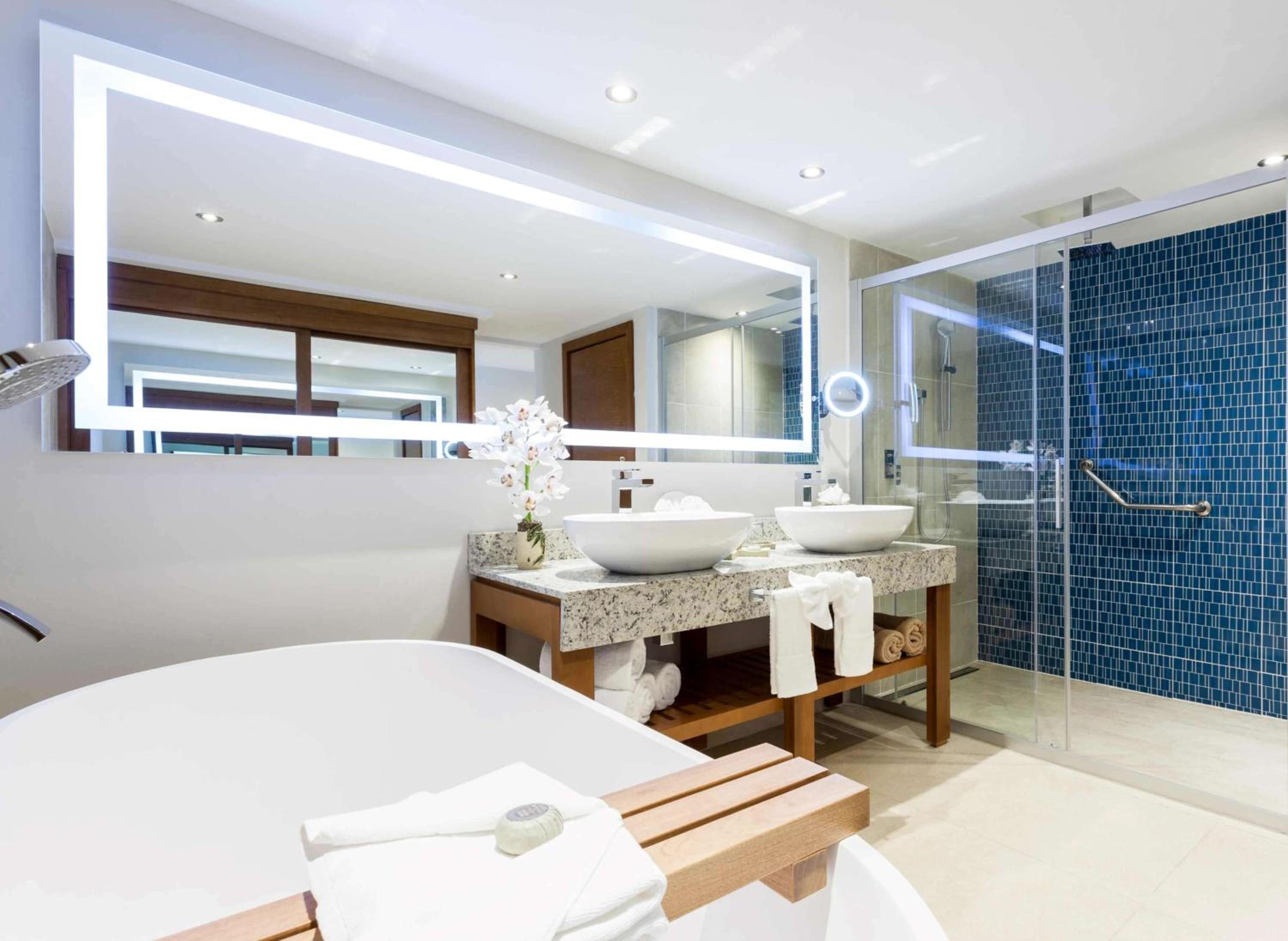 Sunset Butler Suite thumbnail 5
