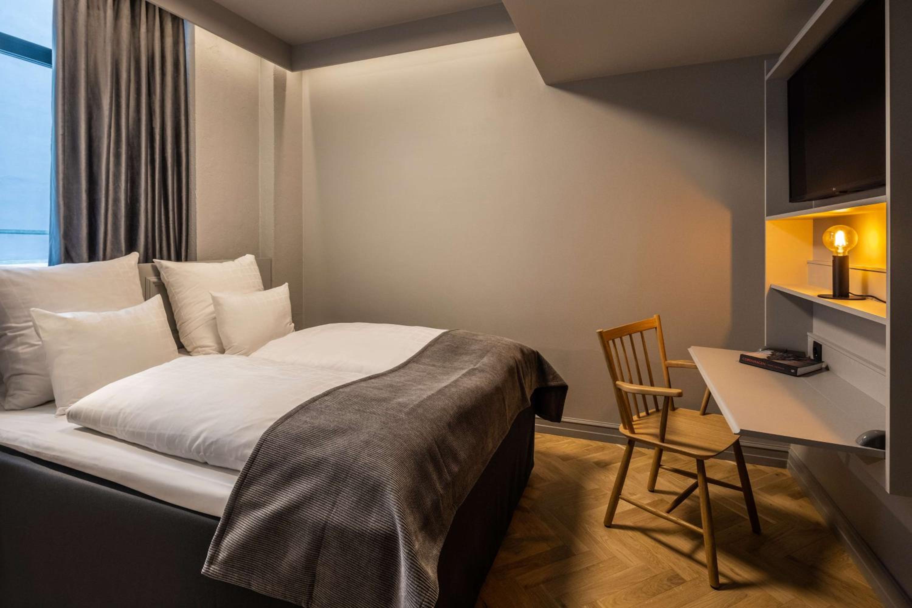 Cabin Room without Window