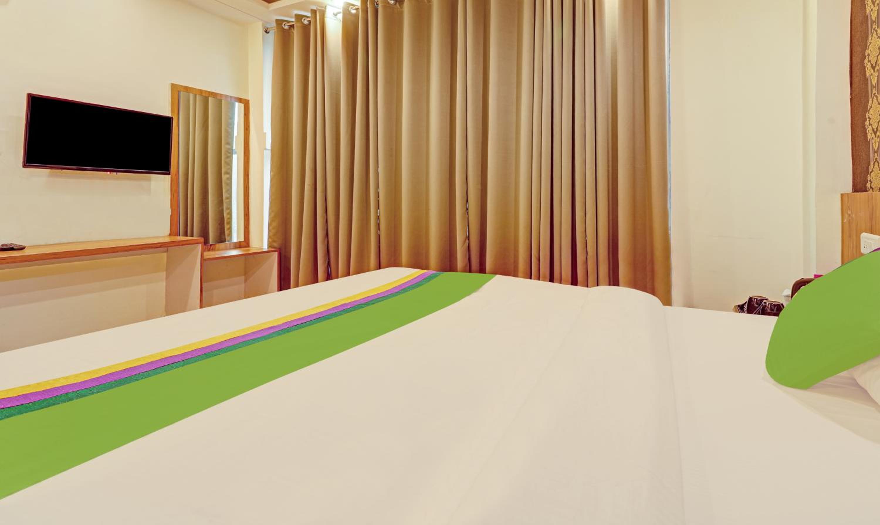 Standard Double Room - Photo 7