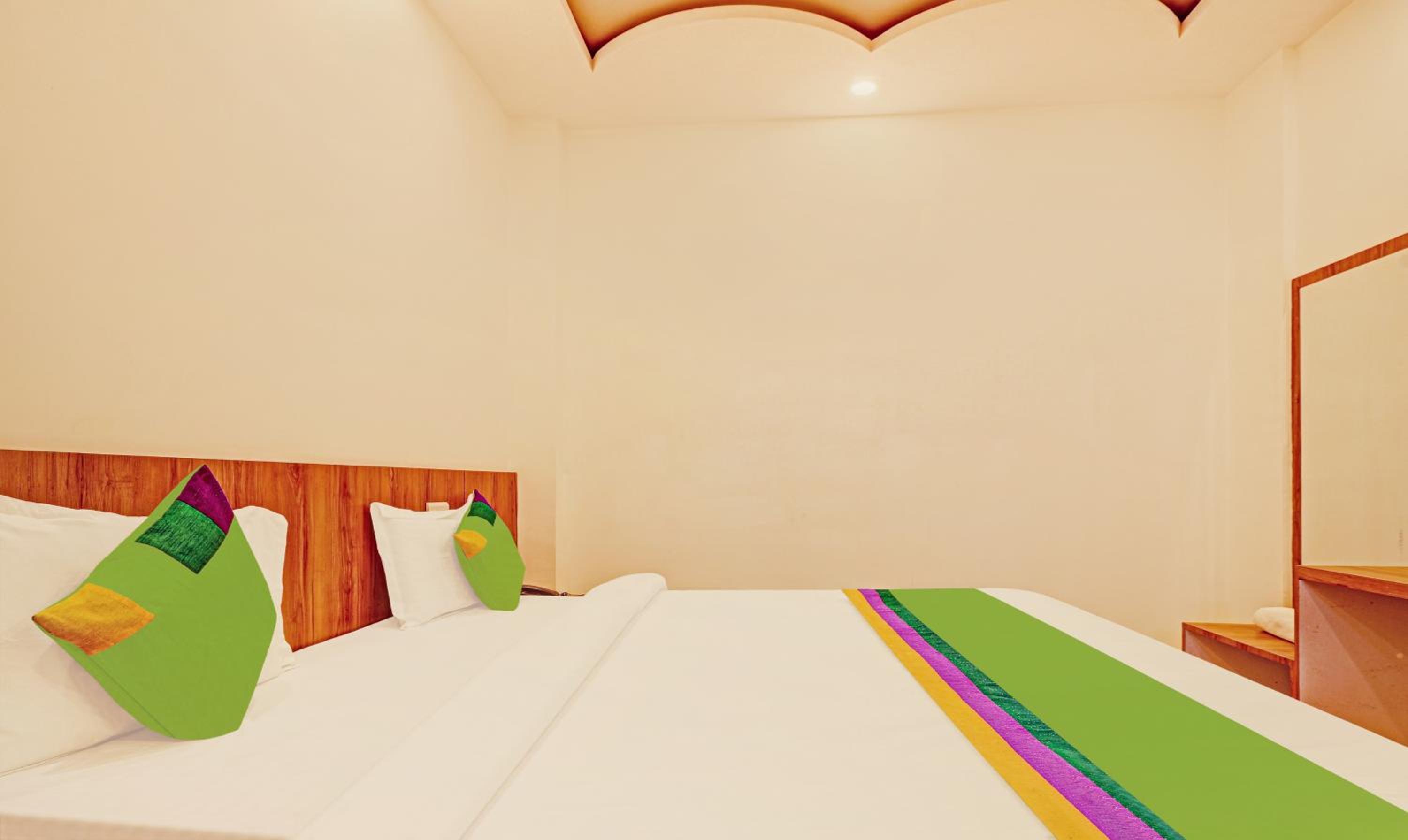 Standard Double Room - Photo 3