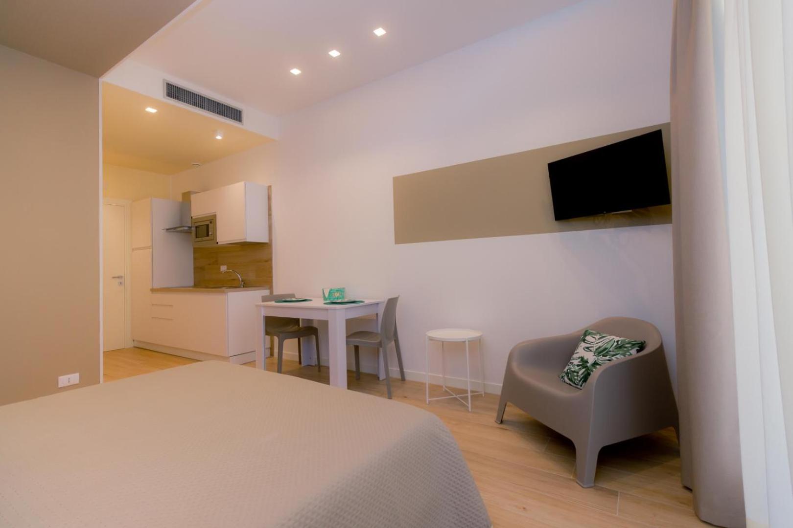 One-Bedroom Apartment