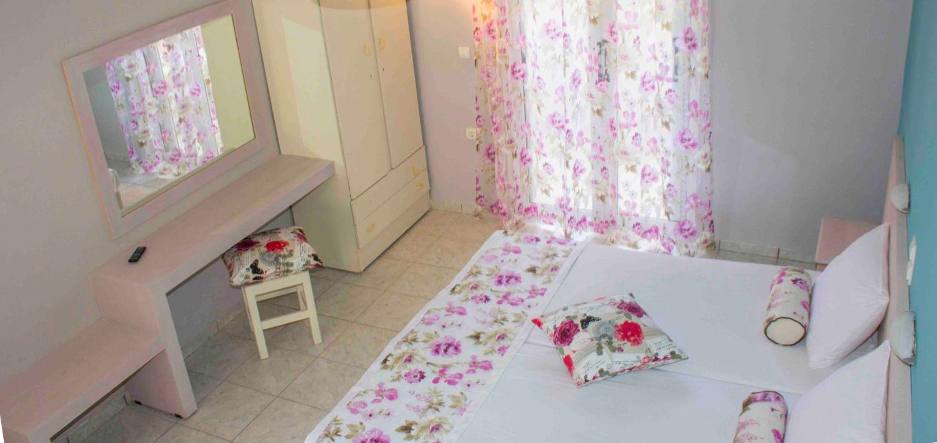 Budget Double Room photo 2