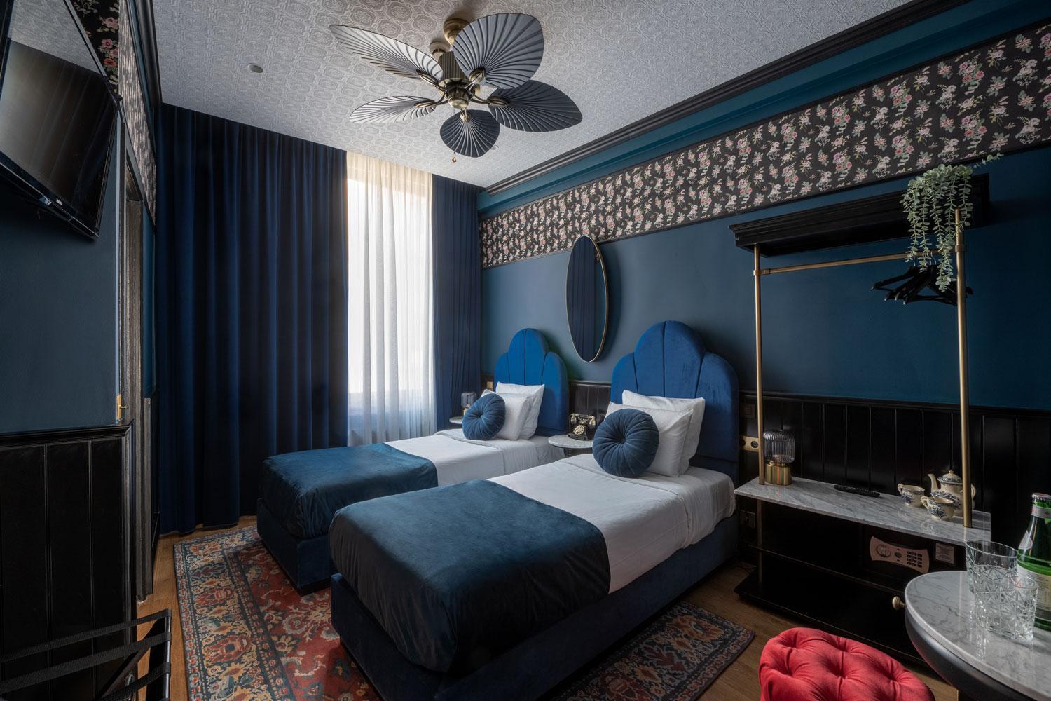 Double or Twin Room - Photo 4