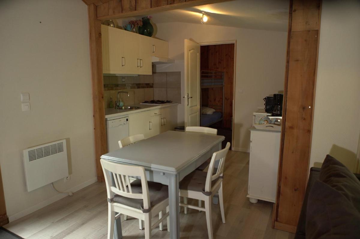 Two-Bedroom Villa - Photo 9