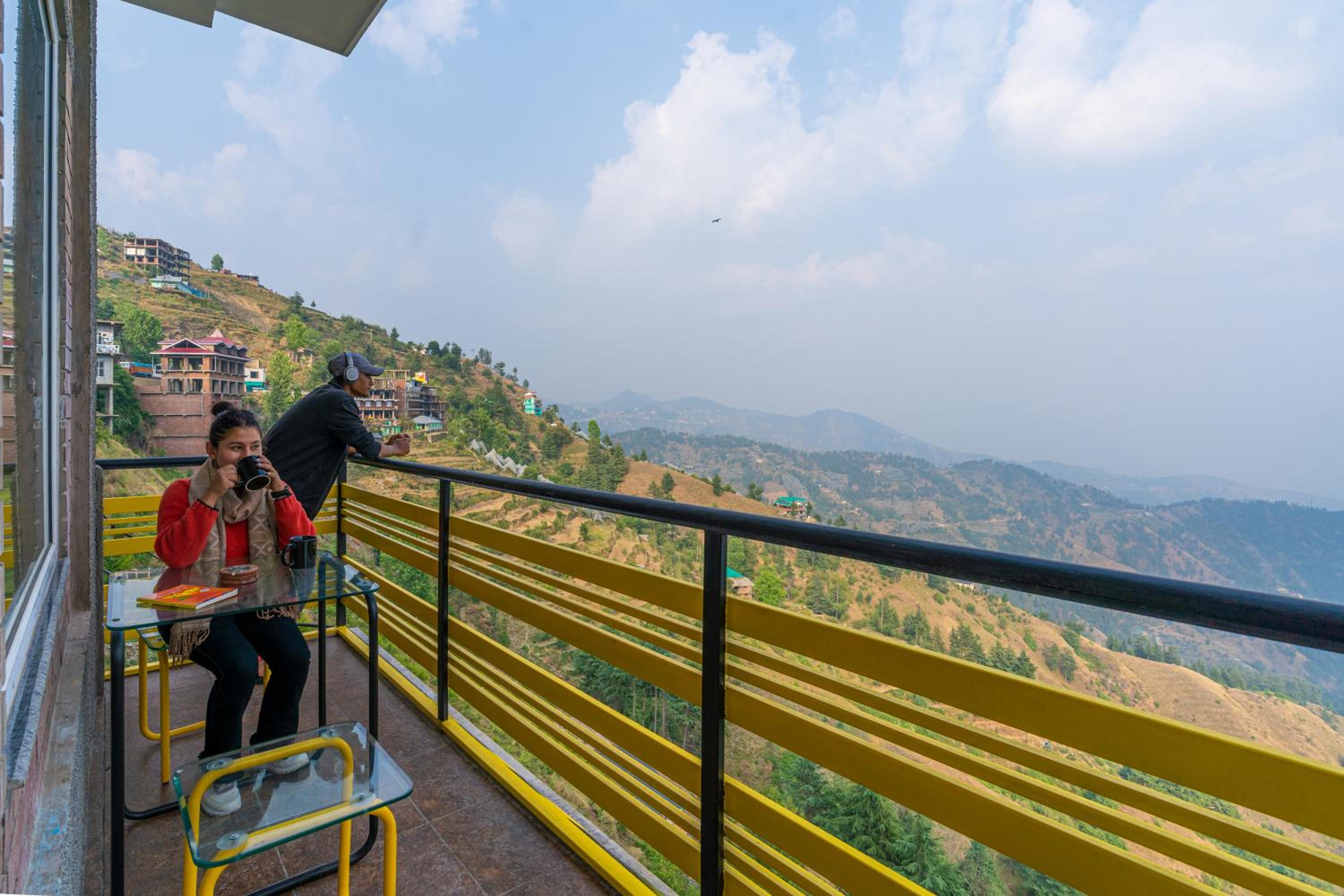 Superior Double Room with Balcony and Valley View - Photo 5