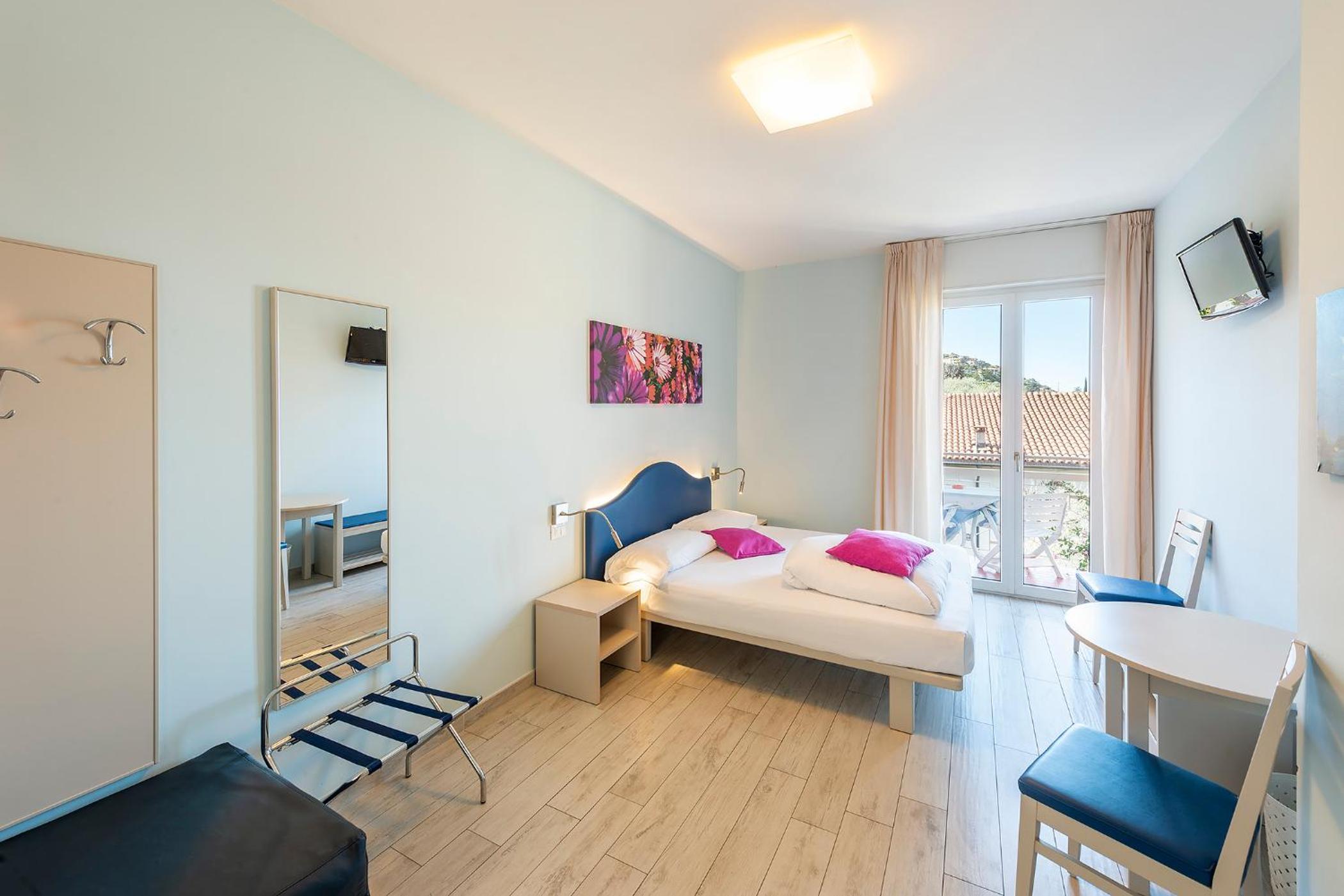 Standard Triple Room with Balcony and Partial Lake View