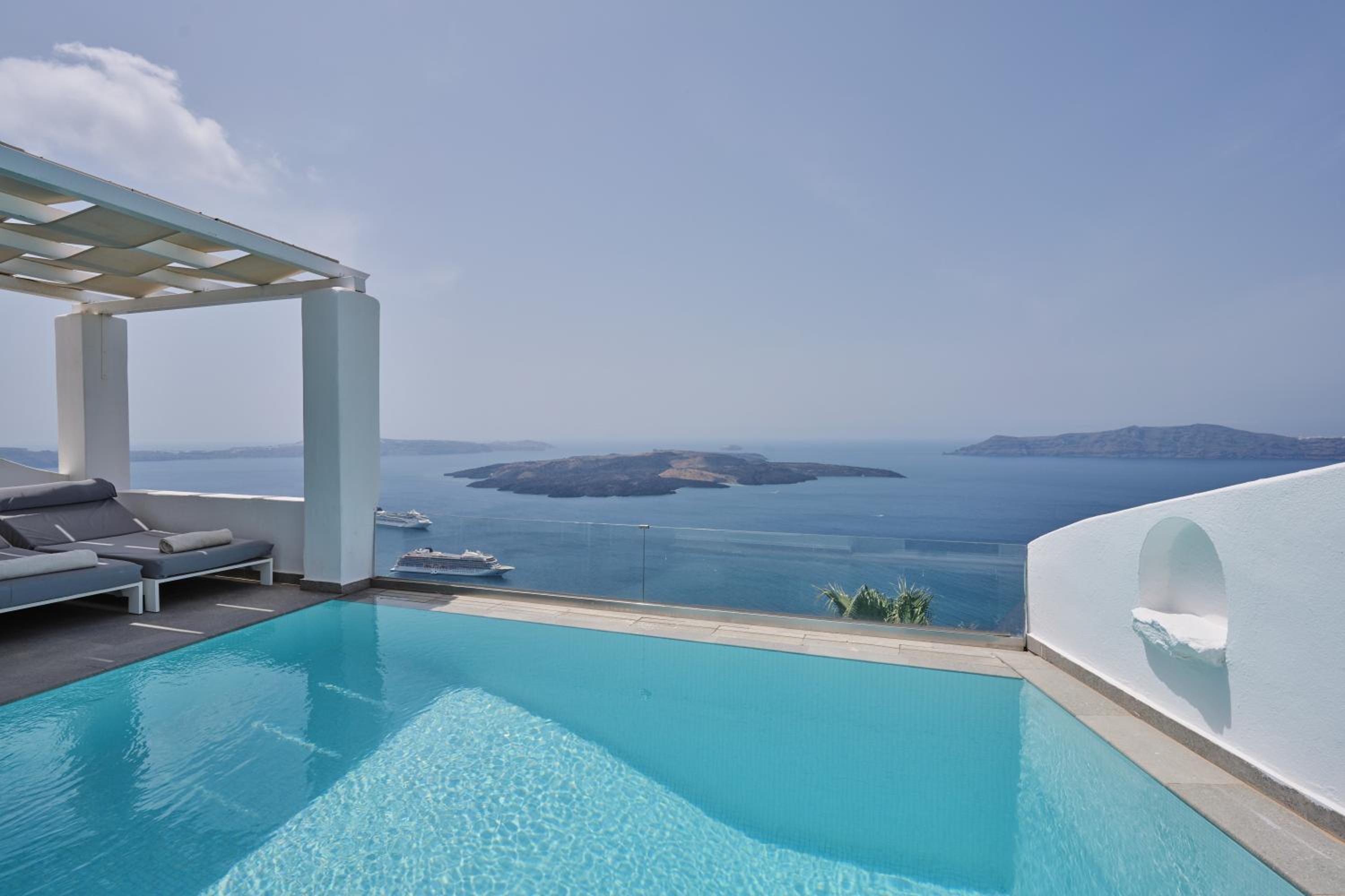 Sunset Suite with Private Pool - Sea and Caldera View - Photo 5