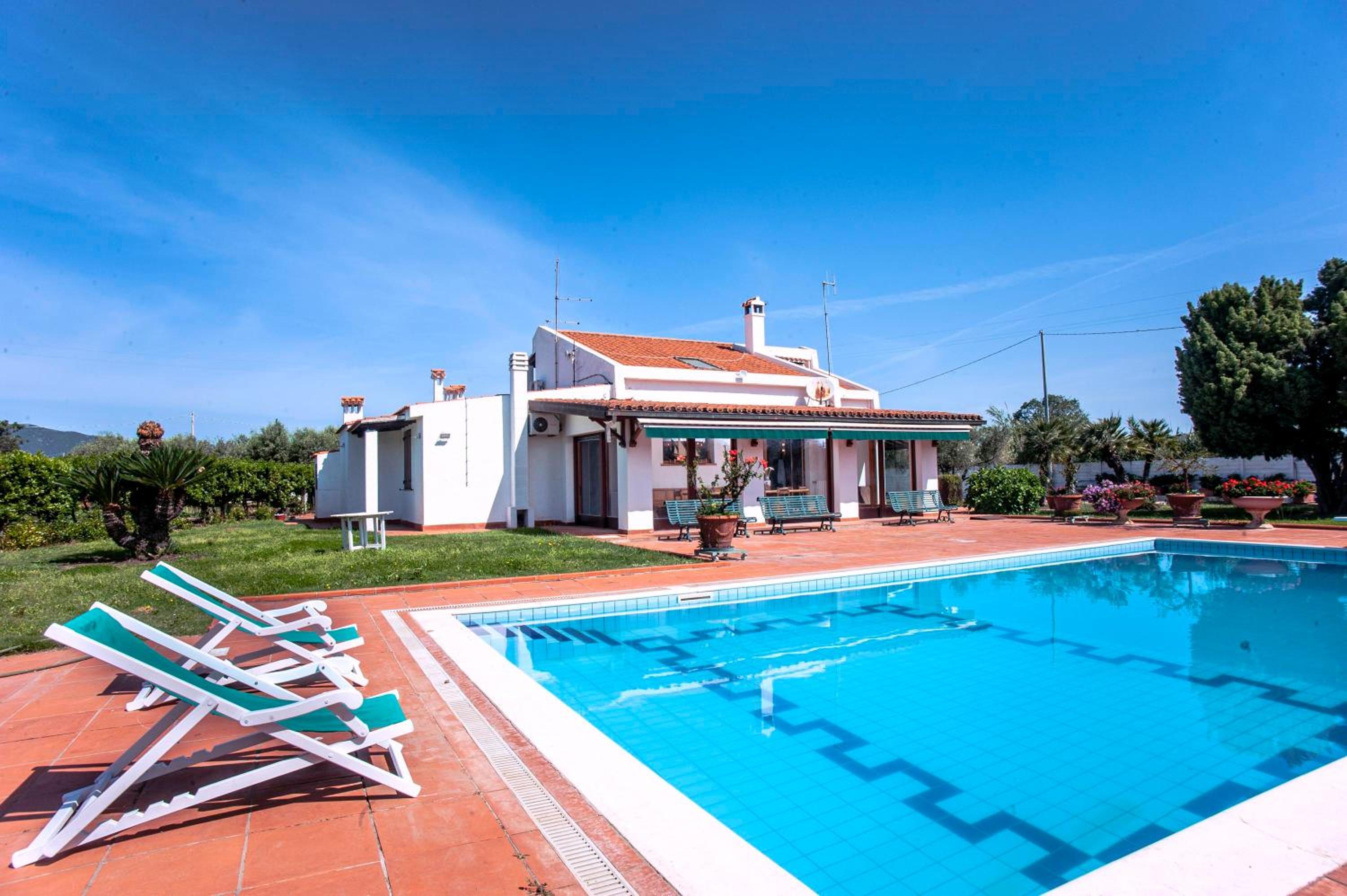 Villa with Garden View photo 2