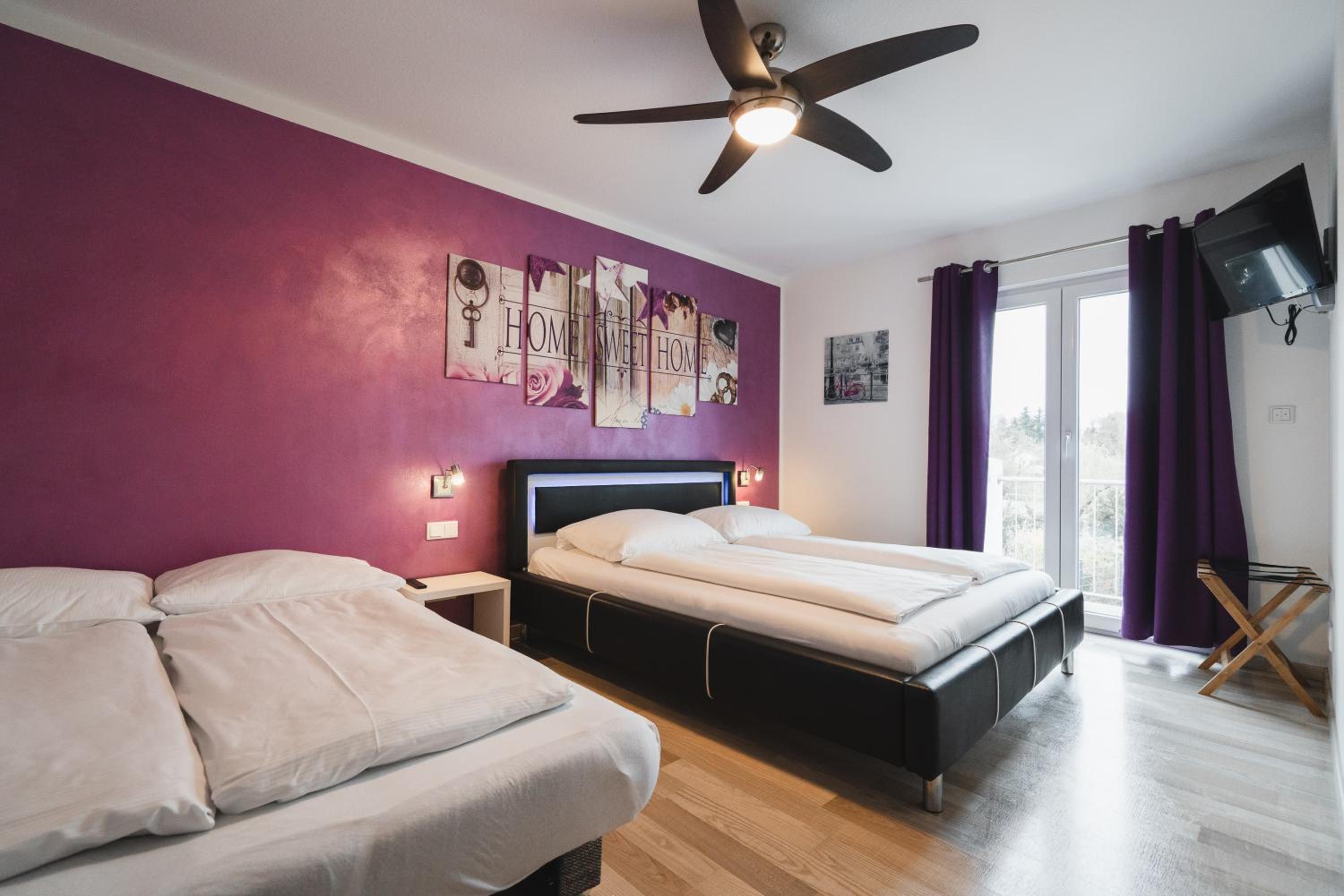 Gästehaus 4-Bett-Zimmer photo 1