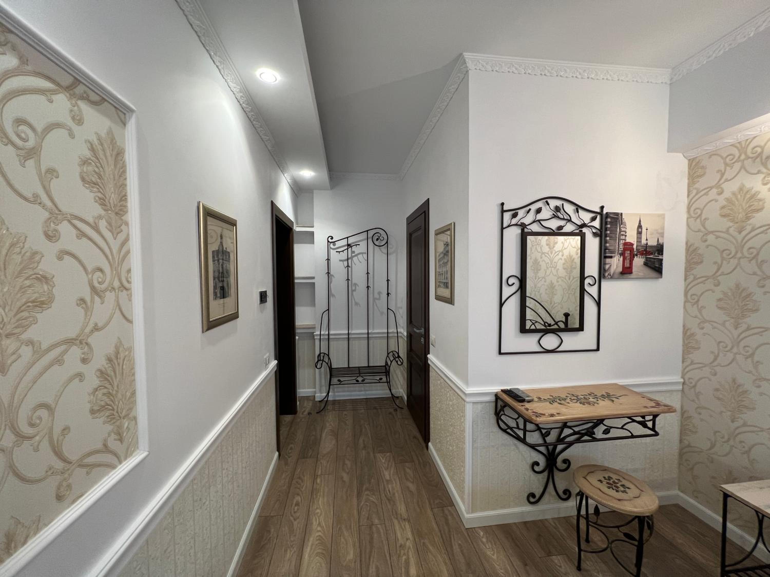 Standard Queen Room - Photo 17