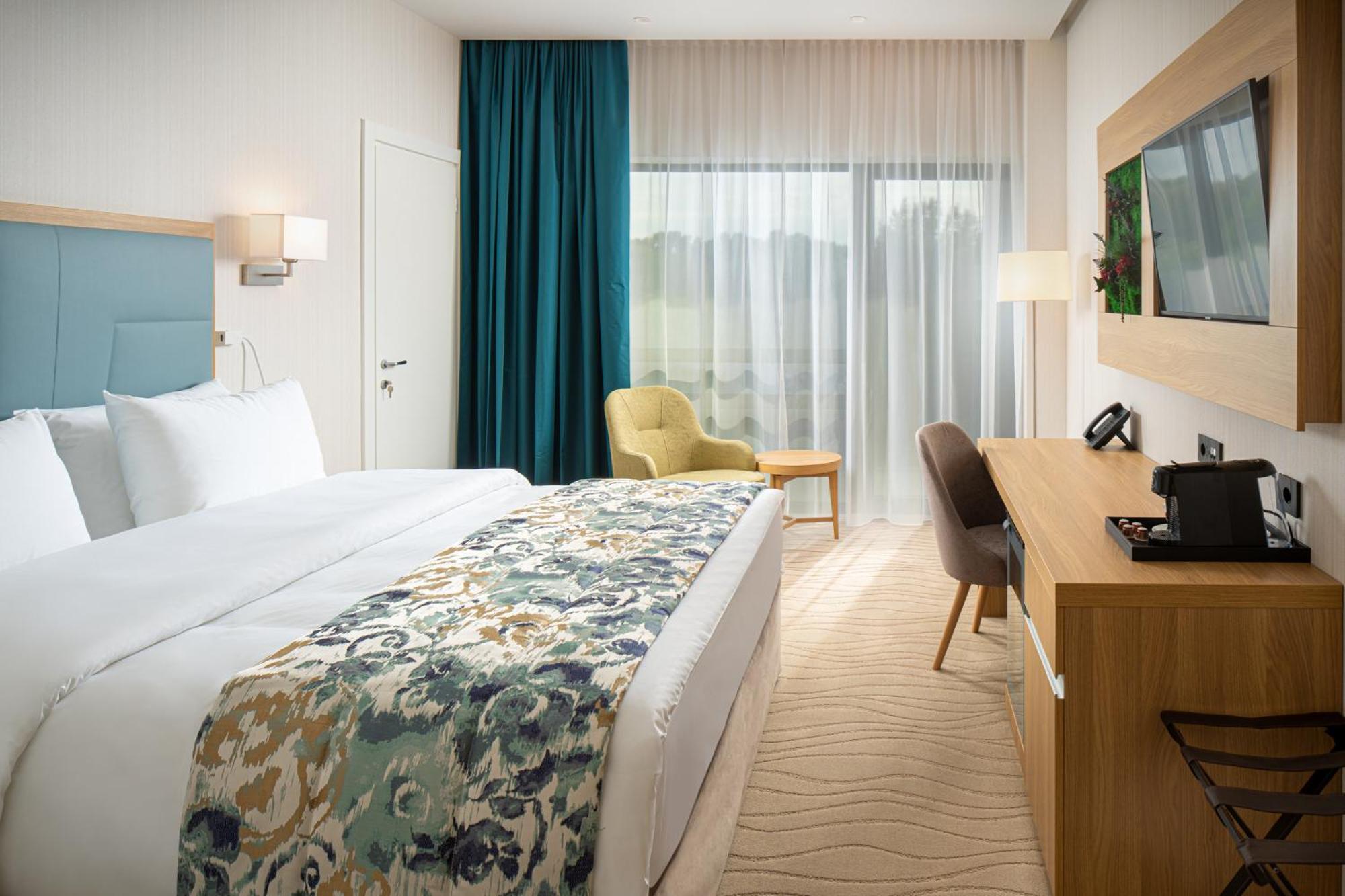 Superior King Room - Photo 1