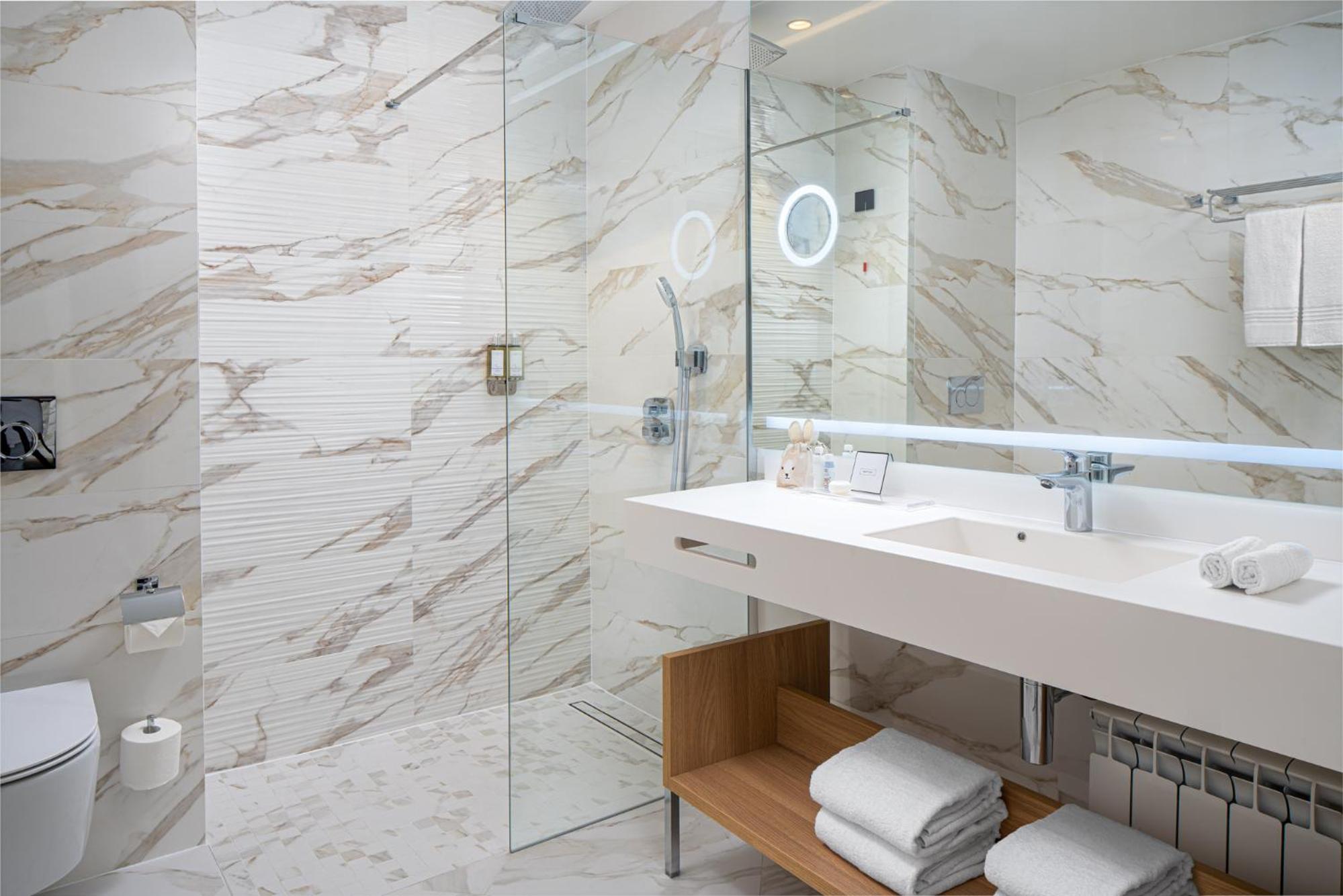 Superior Double or Twin Room - Photo 4