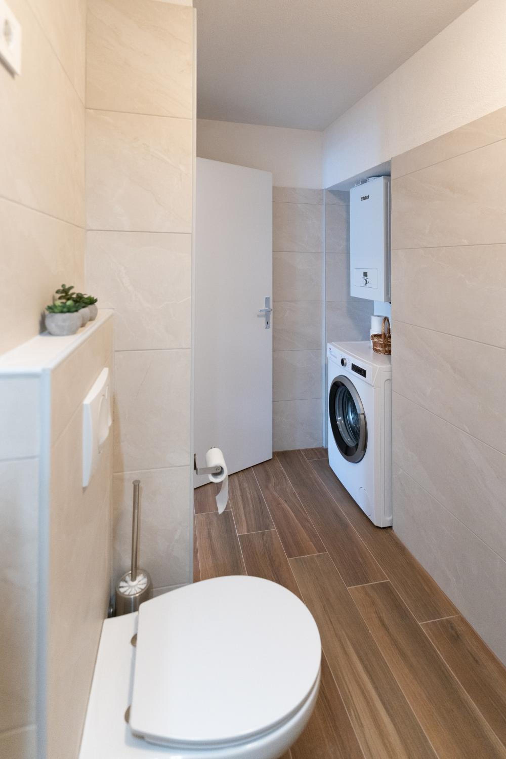 Two-Bedroom Apartment - Photo 8
